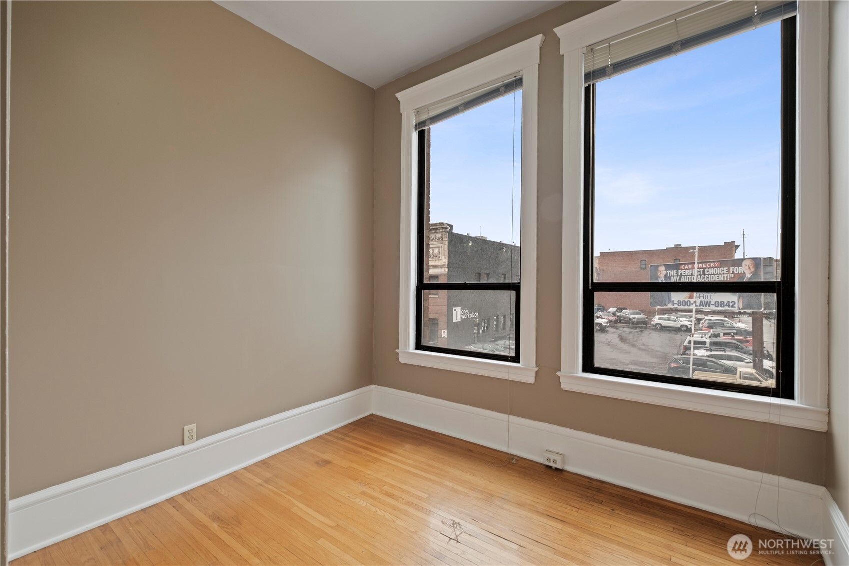 176 S Howard Street Property Photo 16