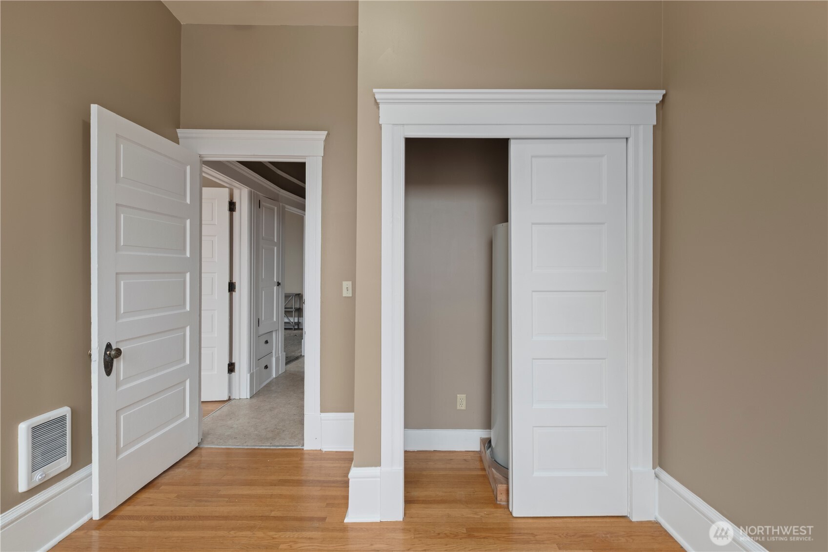 176 S Howard Street Property Photo 17