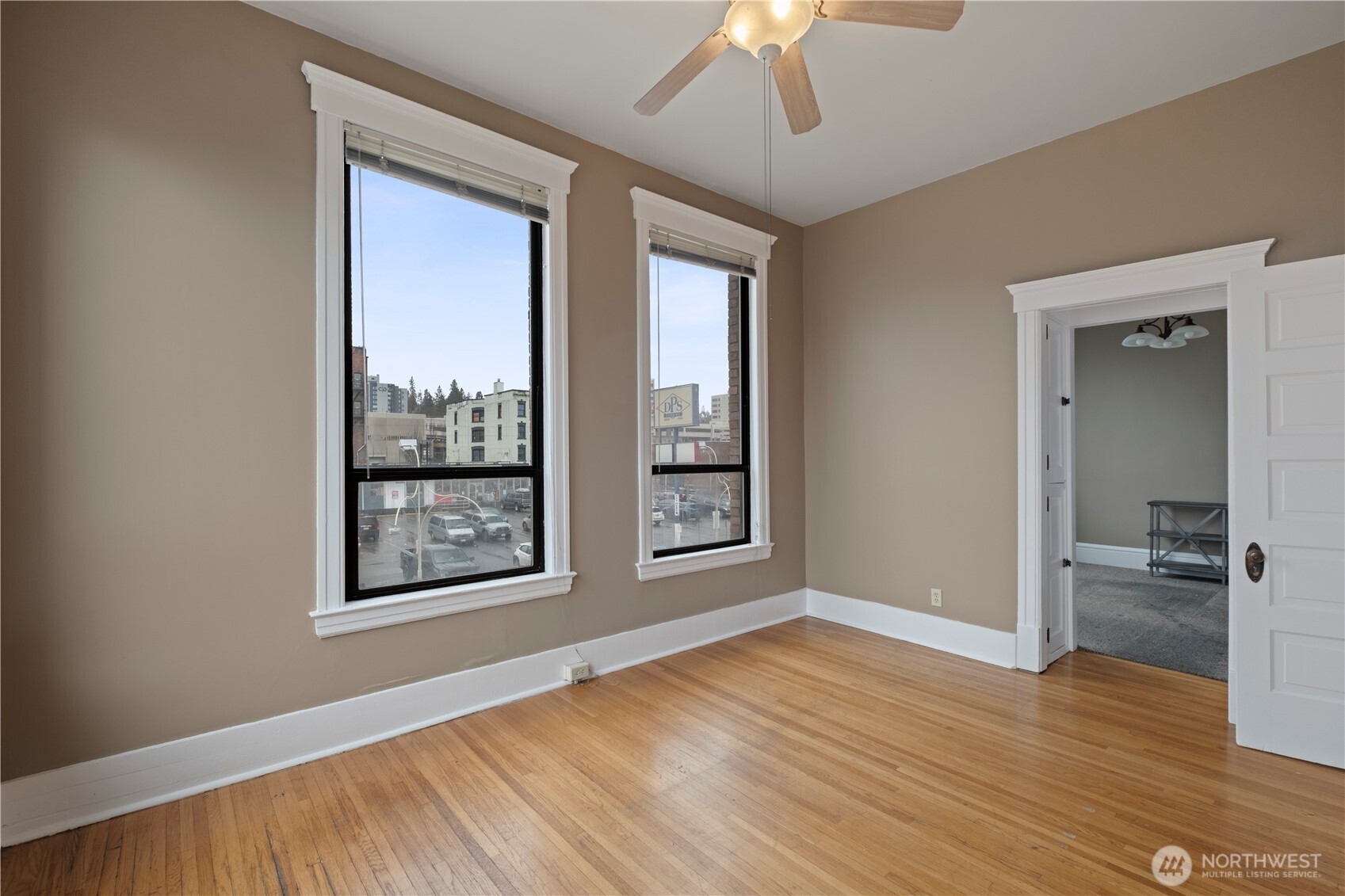 176 S Howard Street Property Photo 19