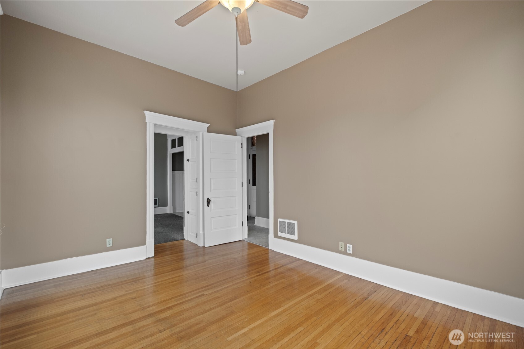 176 S Howard Street Property Photo 20