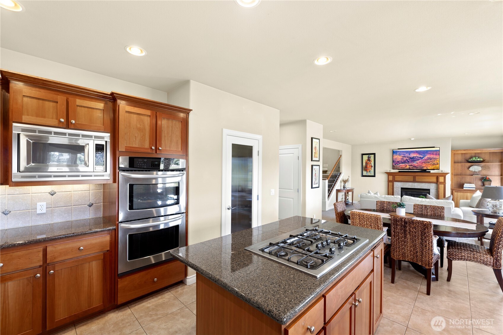 21908 26th Street Property Photo 8