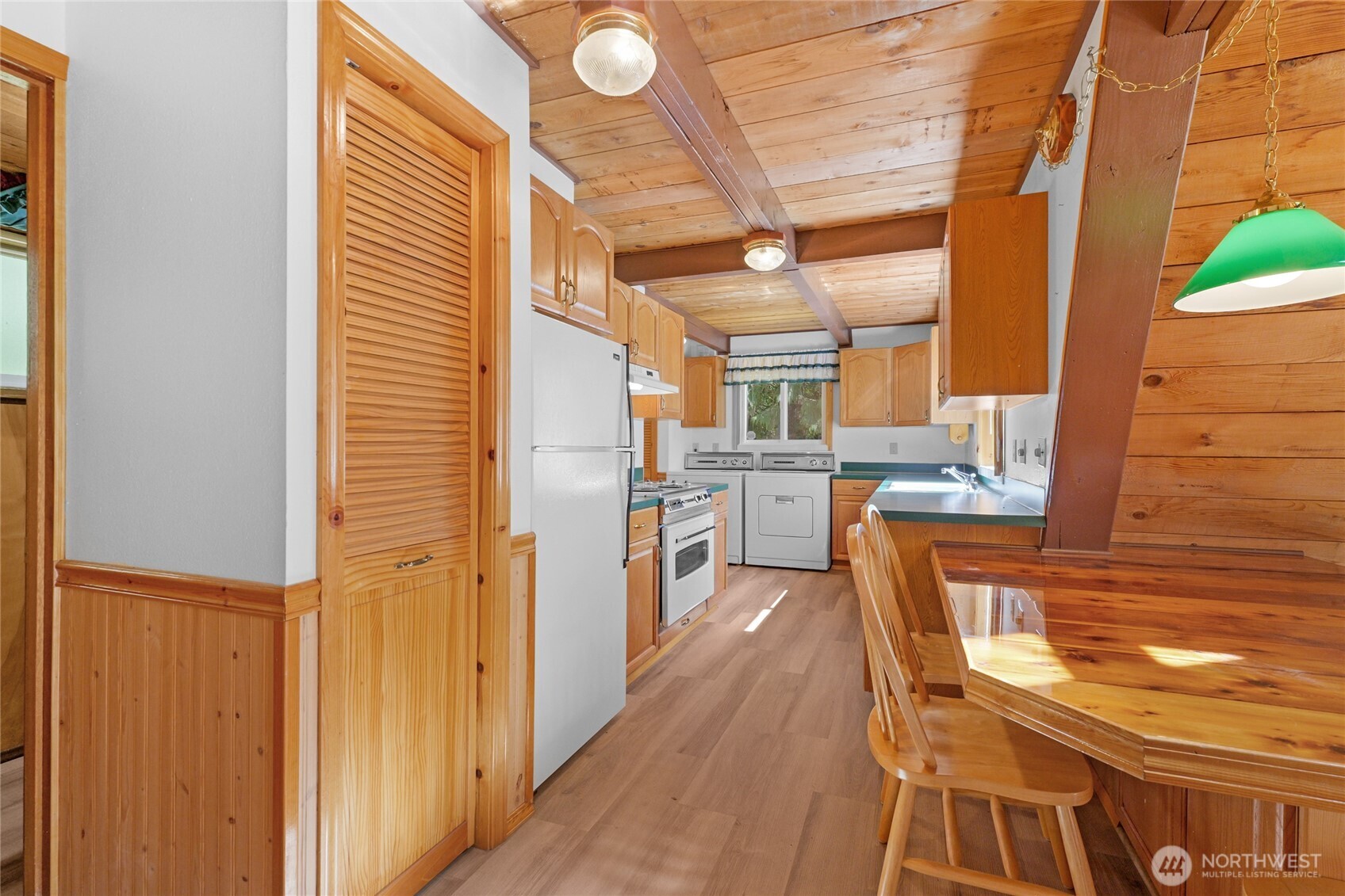41819 S Shore Drive Property Photo 18