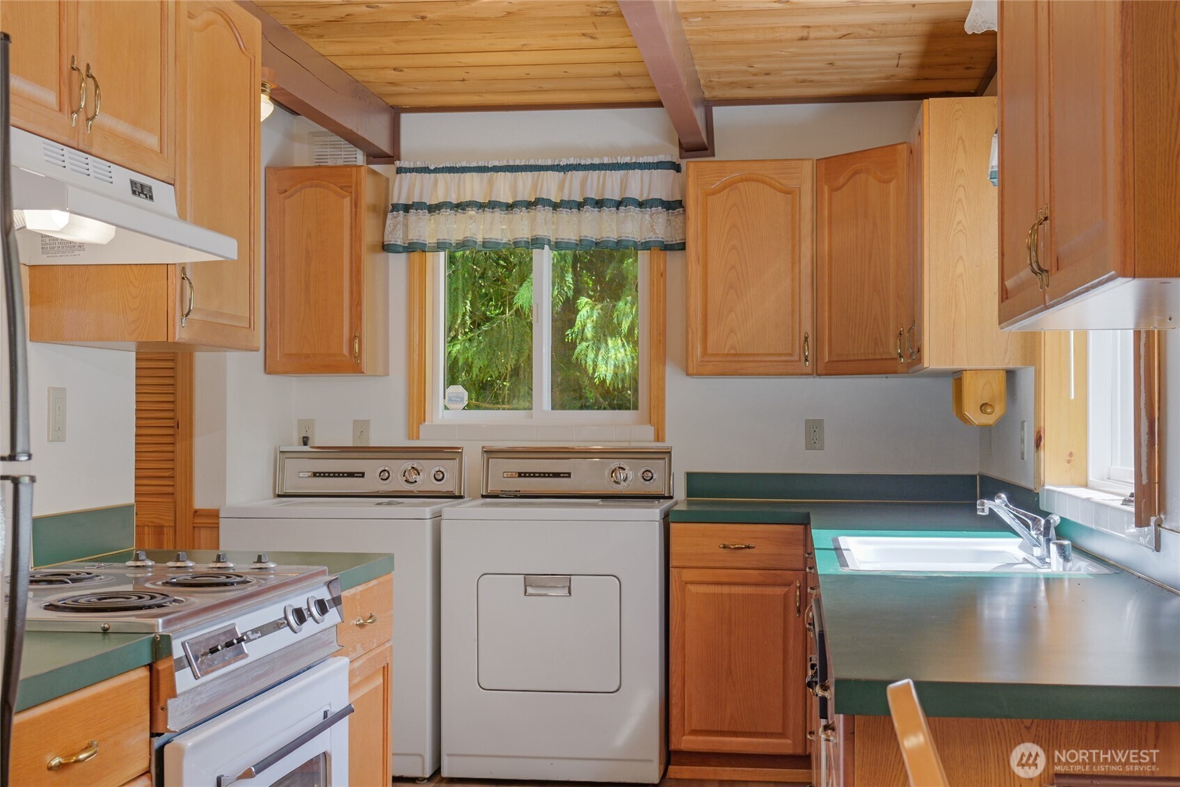 41819 S Shore Drive Property Photo 25
