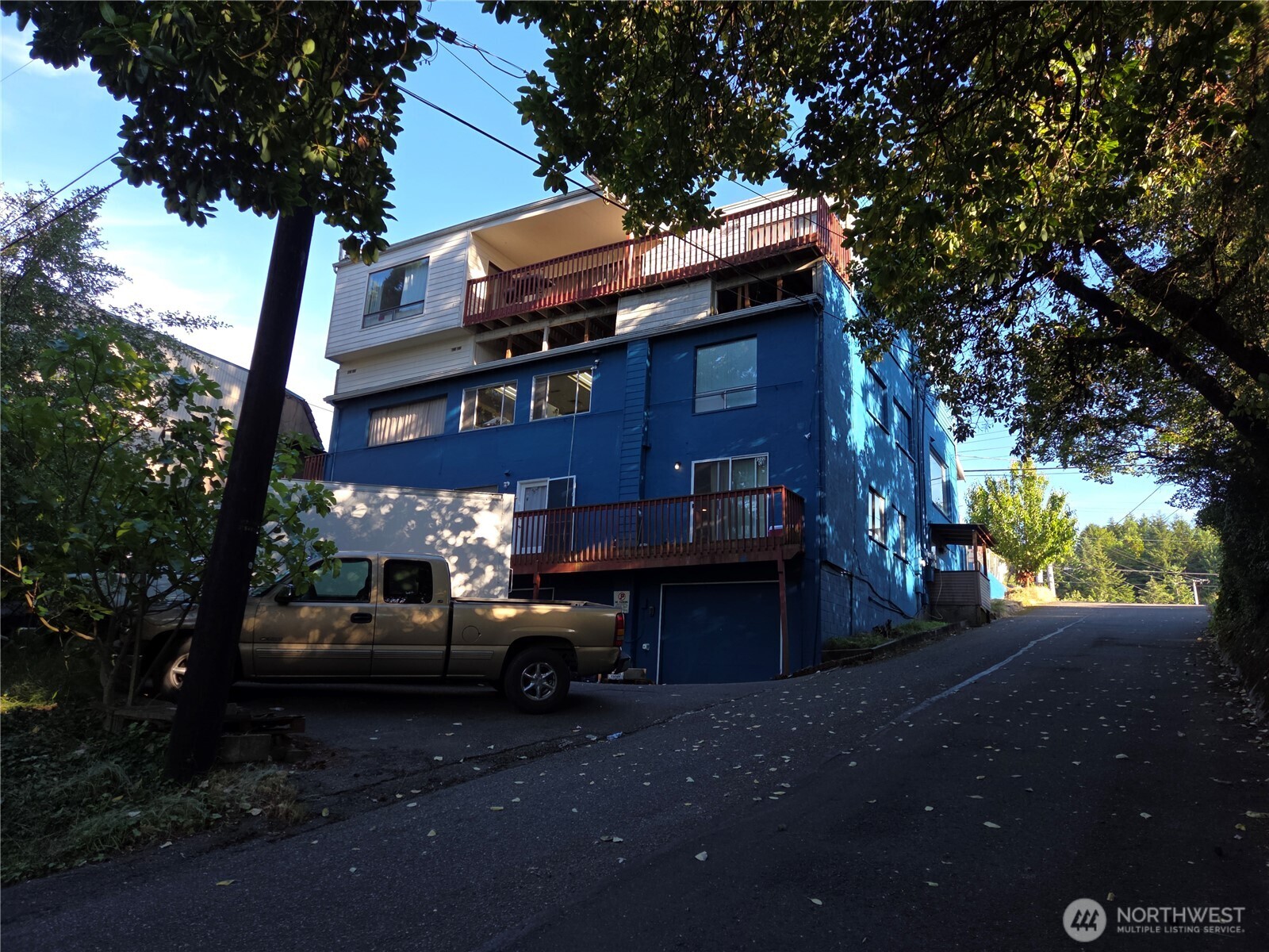 4220 Kitsap Way Property Photo 8