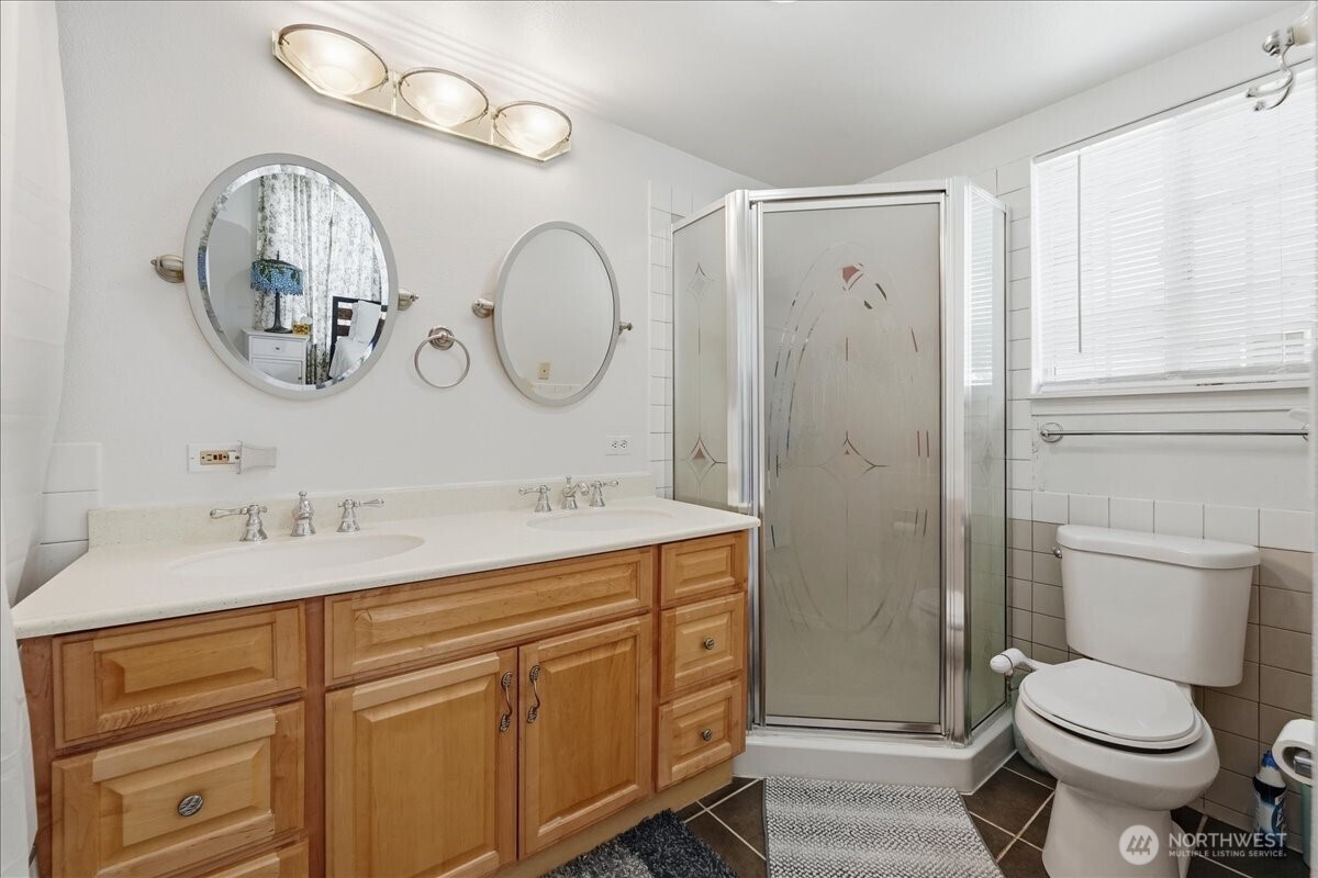 330 W Highland Avenue Property Photo 28