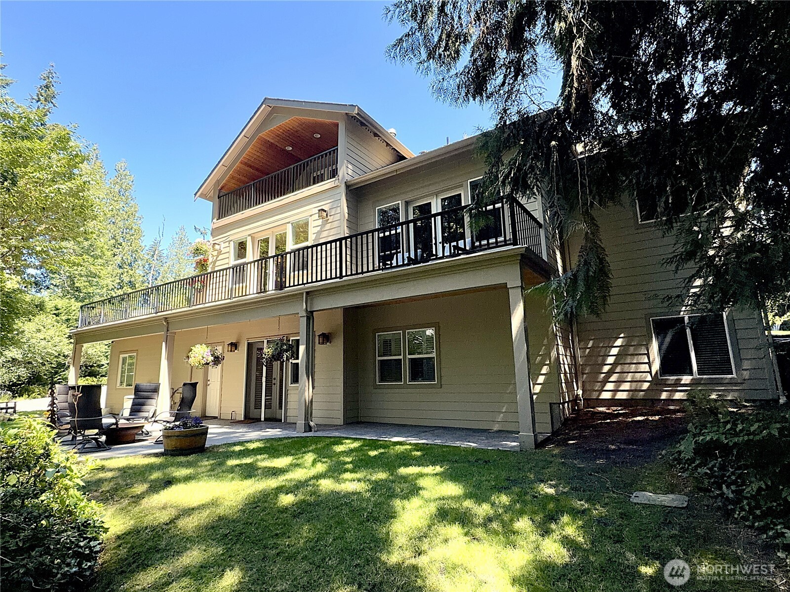 18210 Homeview Drive Property Photo 1