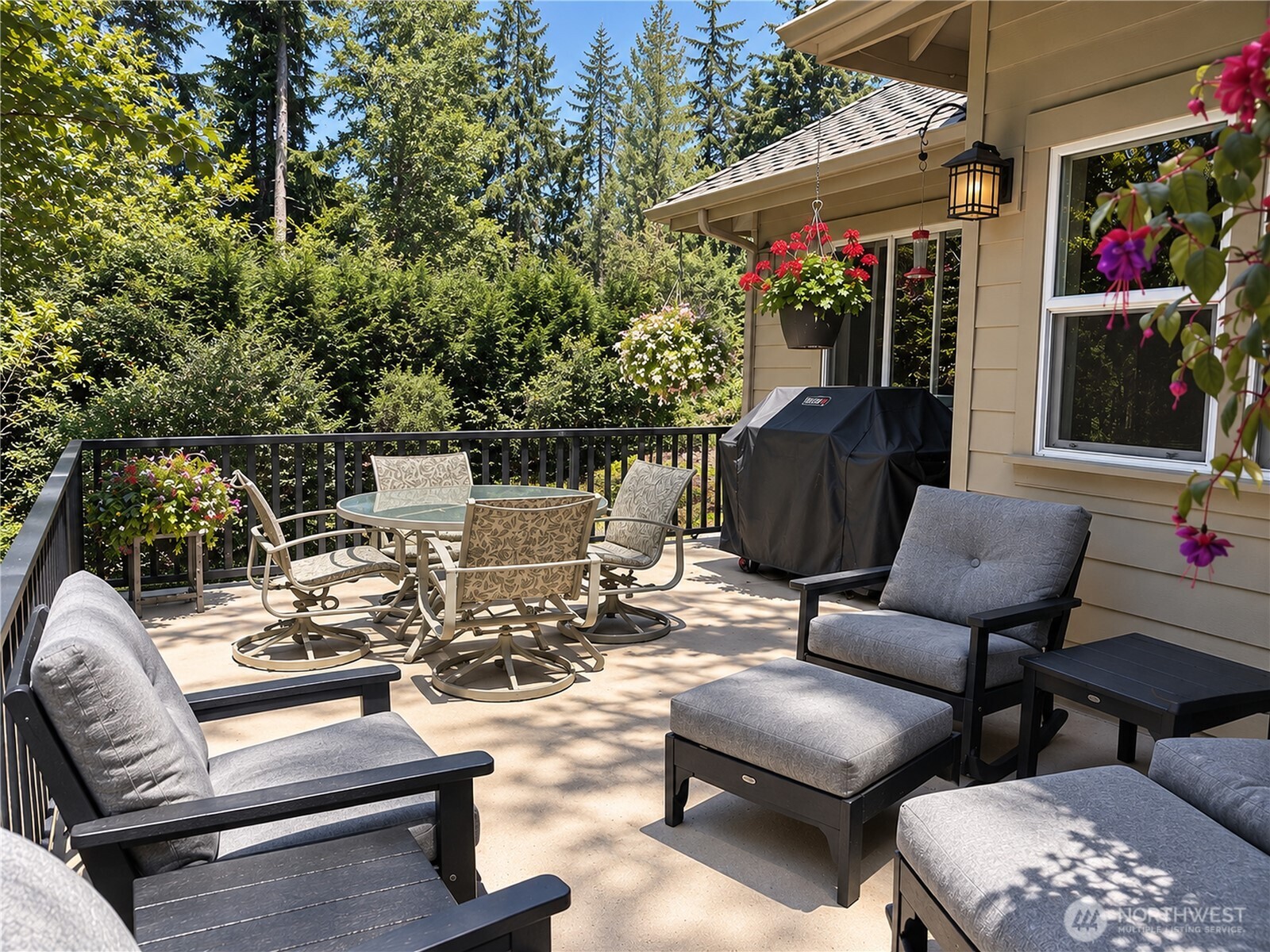 18210 Homeview Drive Property Photo 8