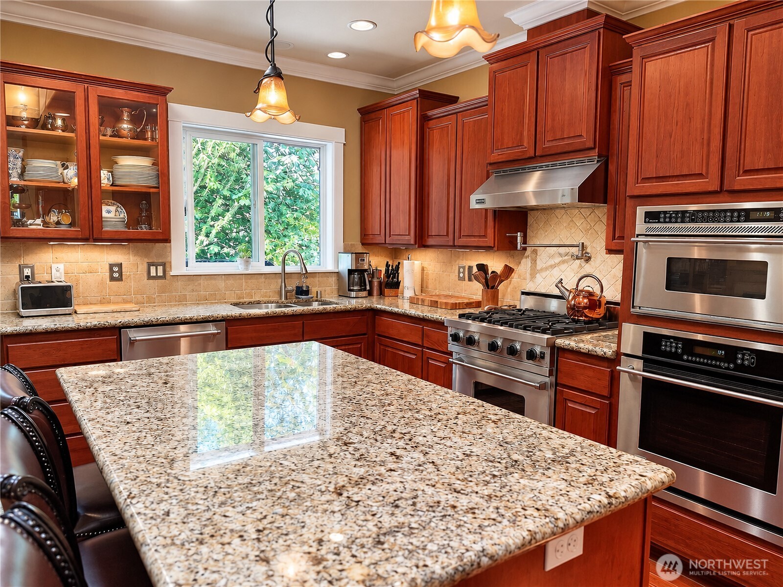 18210 Homeview Drive Property Photo 12