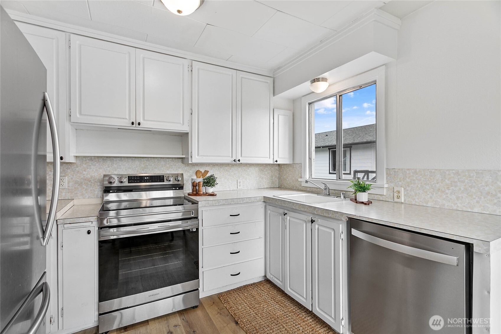 1909 Cleveland Avenue Property Photo 11