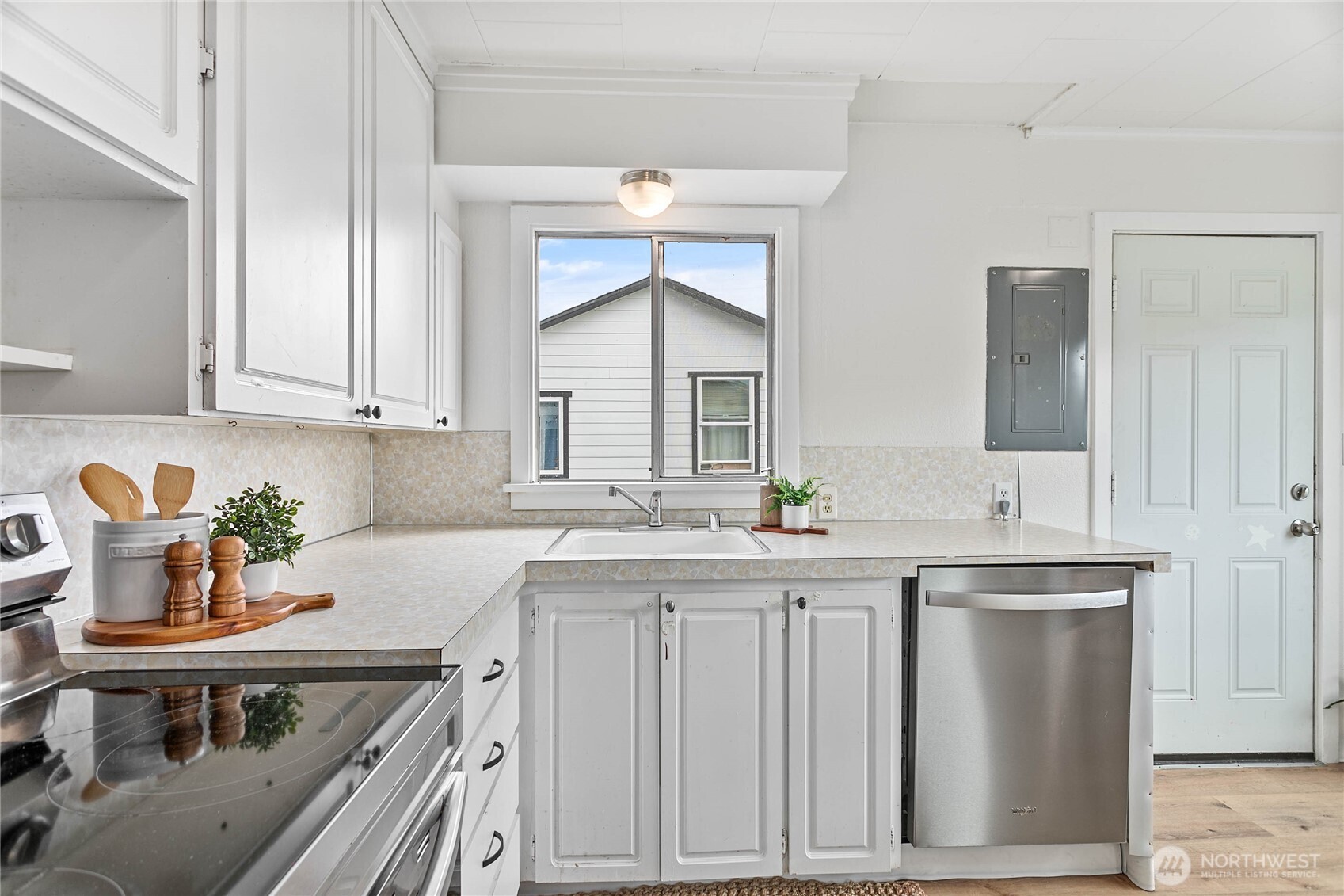 1909 Cleveland Avenue Property Photo 13