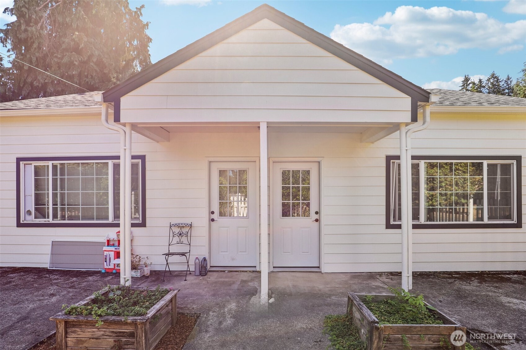18605 Ne Cramer Road Property Photo 1