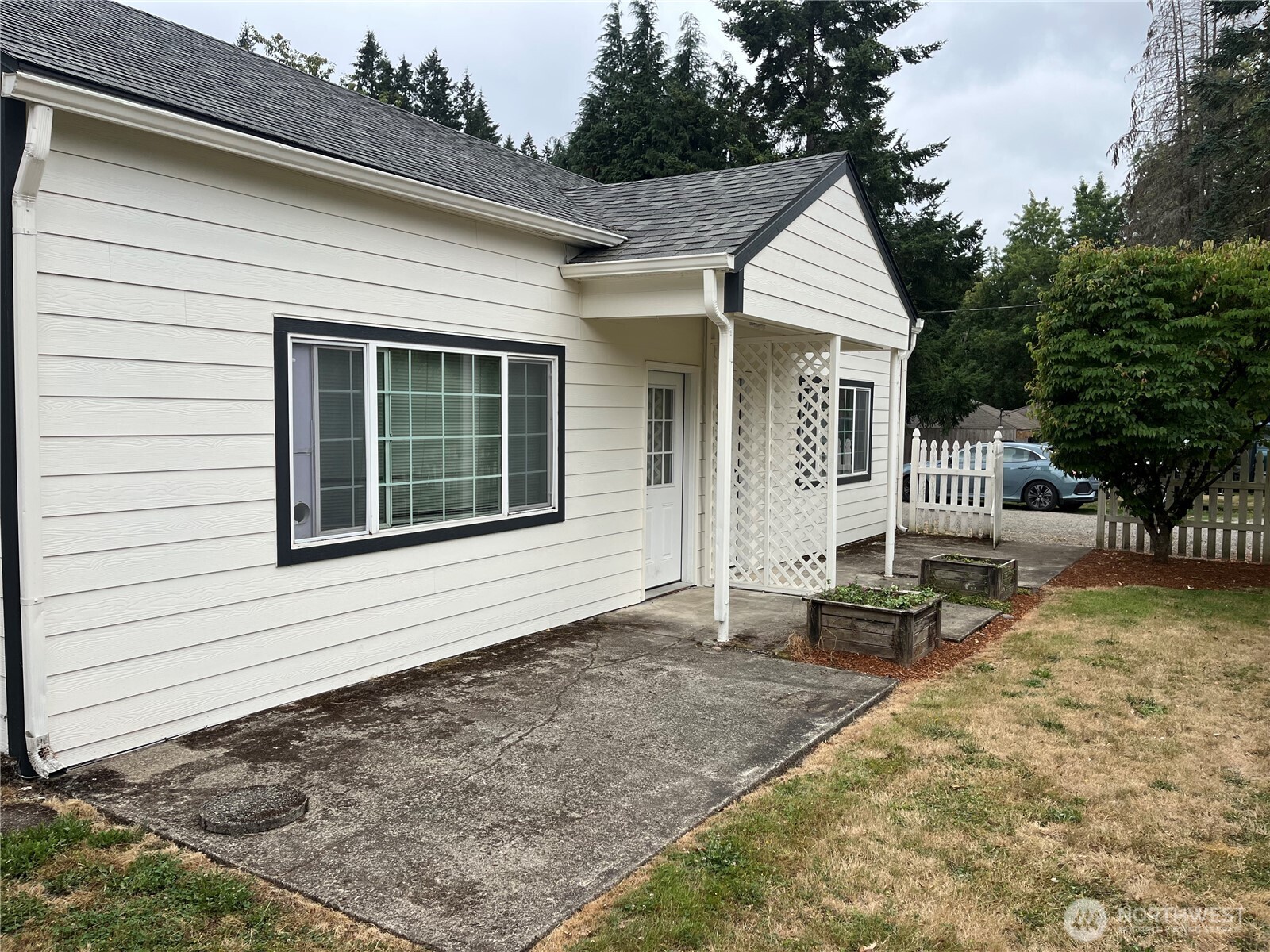 18605 Ne Cramer Road Property Photo 3