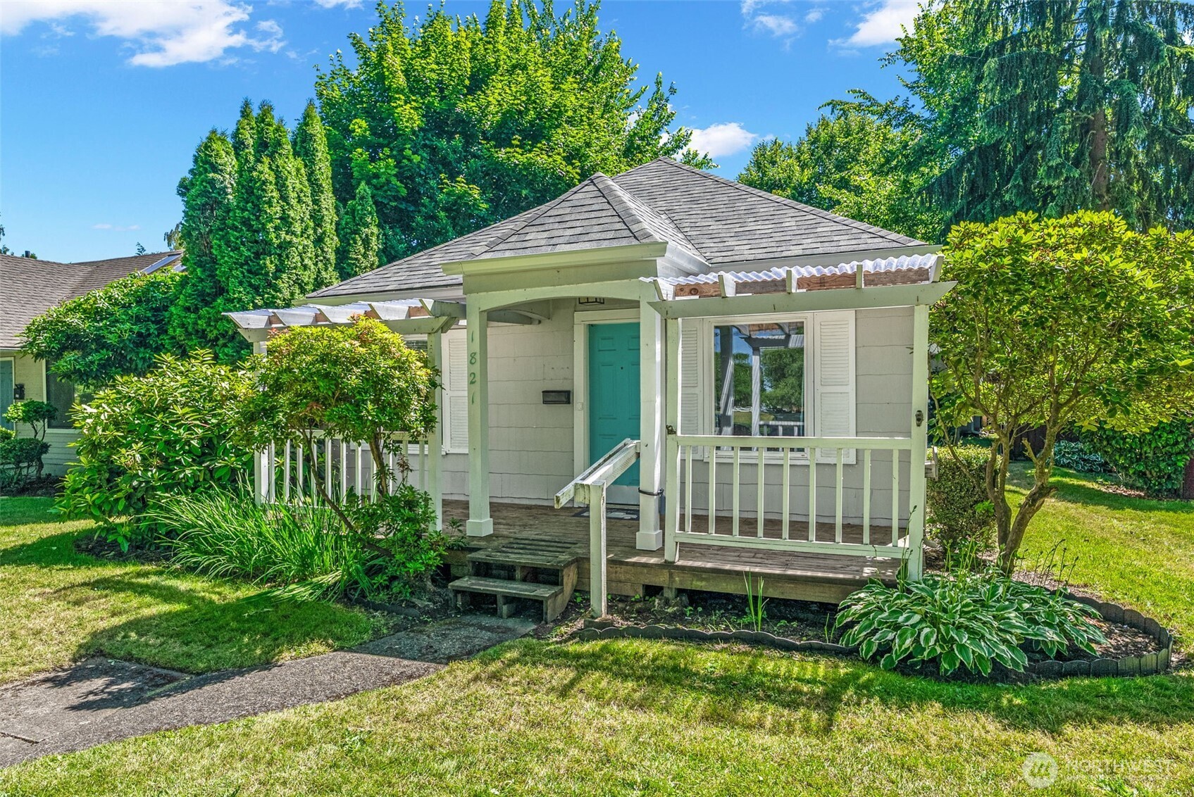 1821 Nichols Boulevard Property Photo 1