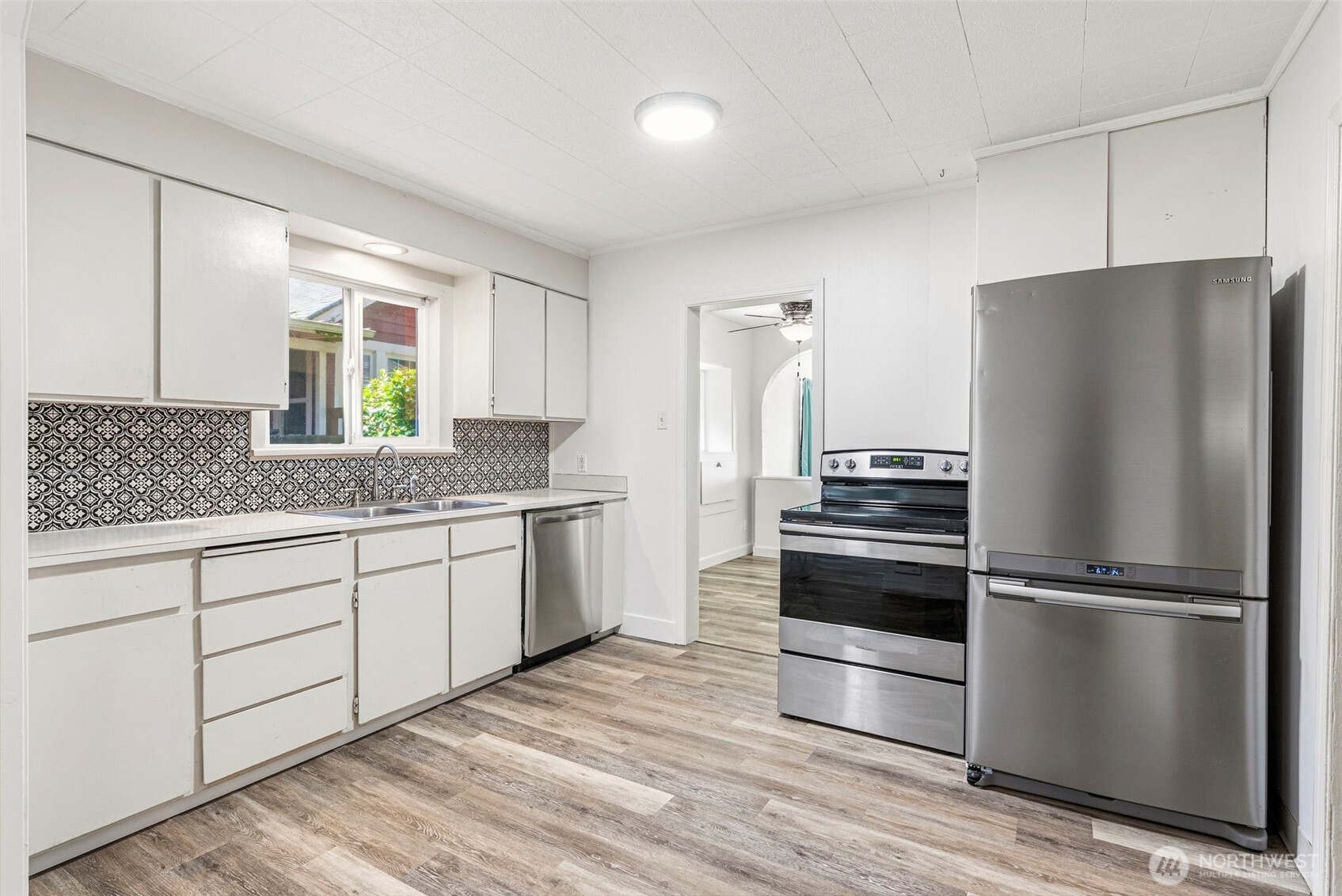1821 Nichols Boulevard Property Photo 12