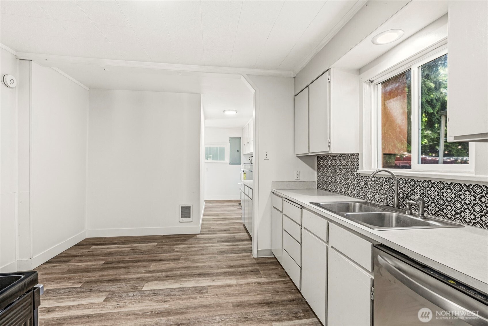 1821 Nichols Boulevard Property Photo 14