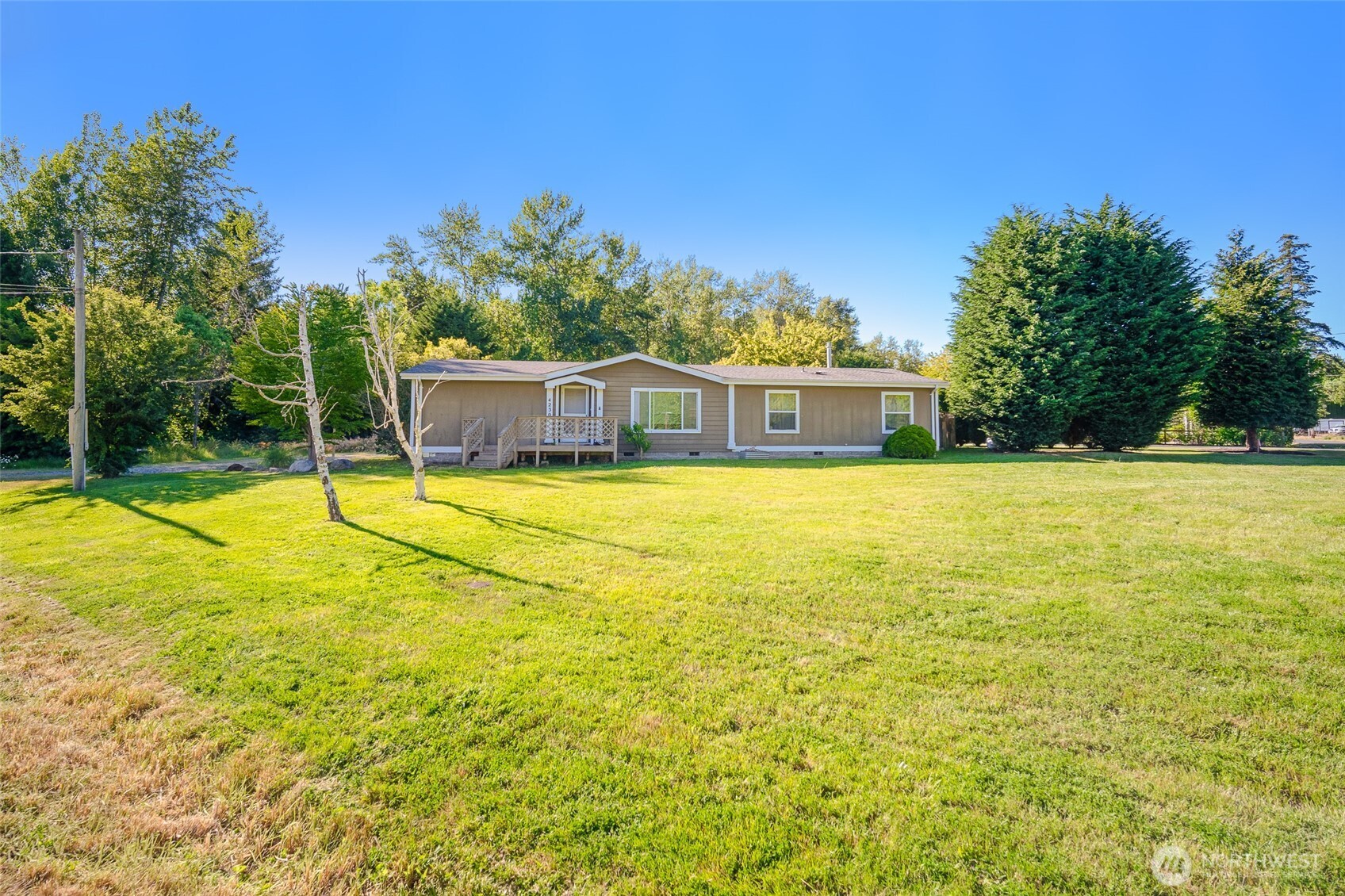 4230 Cody Road Property Photo 1