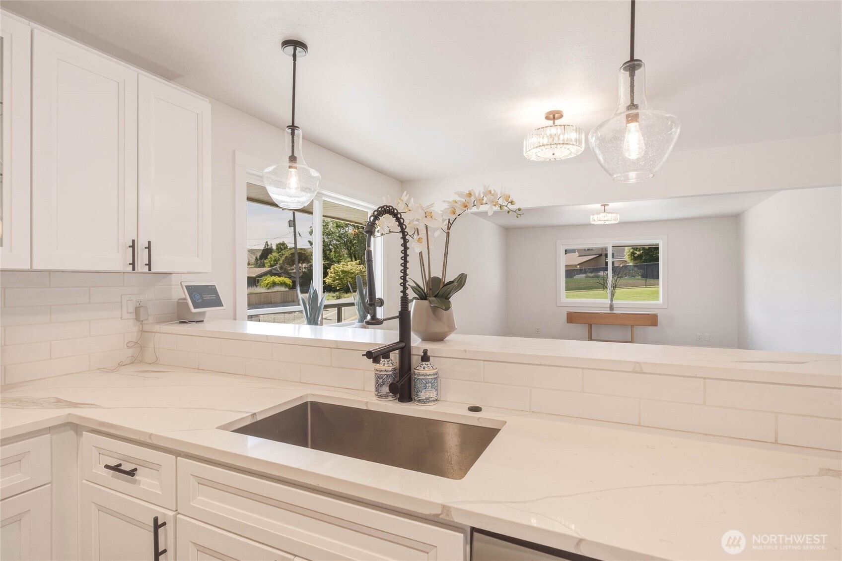 1202 S Hills Drive Property Photo 13