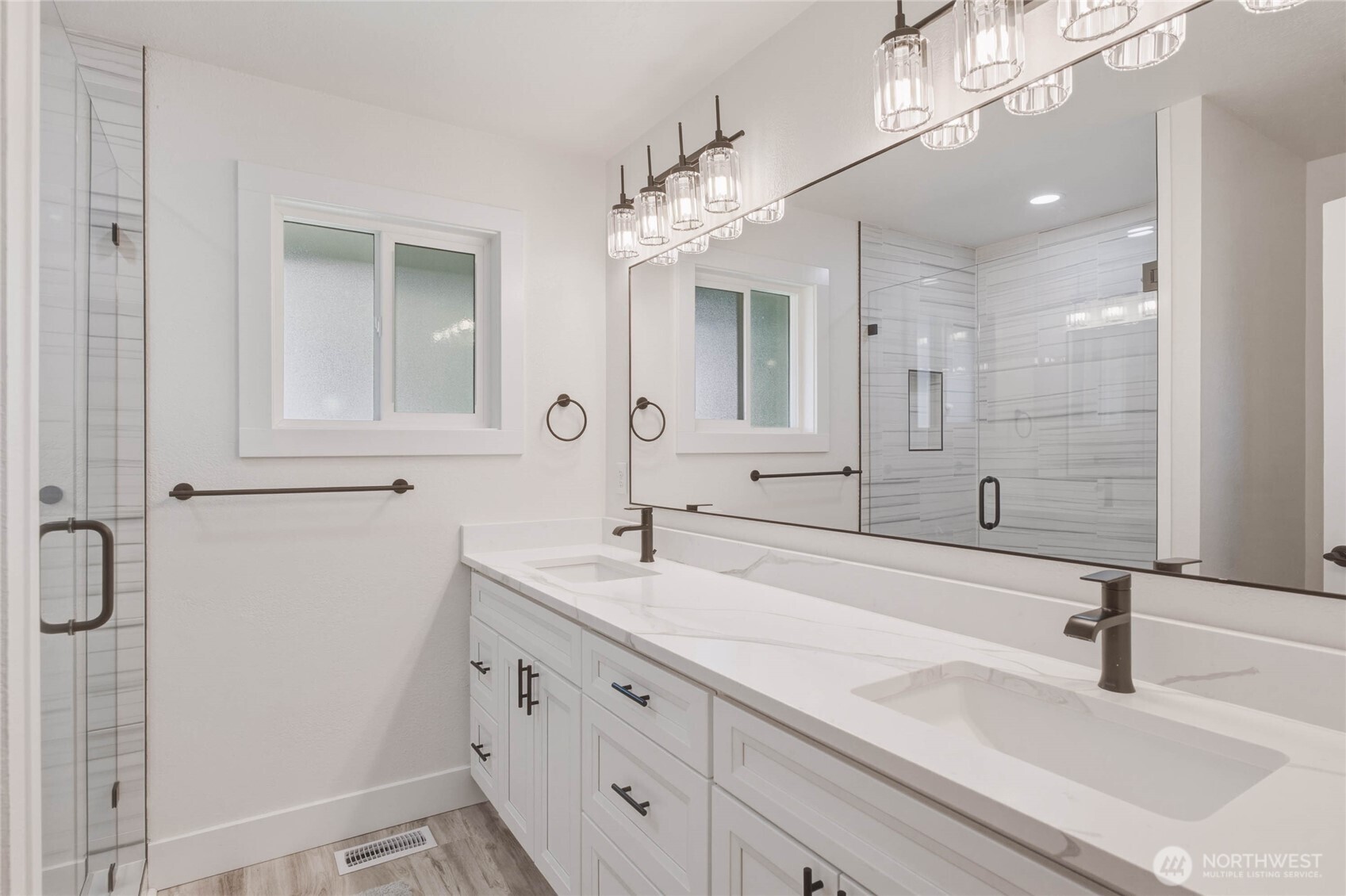1202 S Hills Drive Property Photo 24