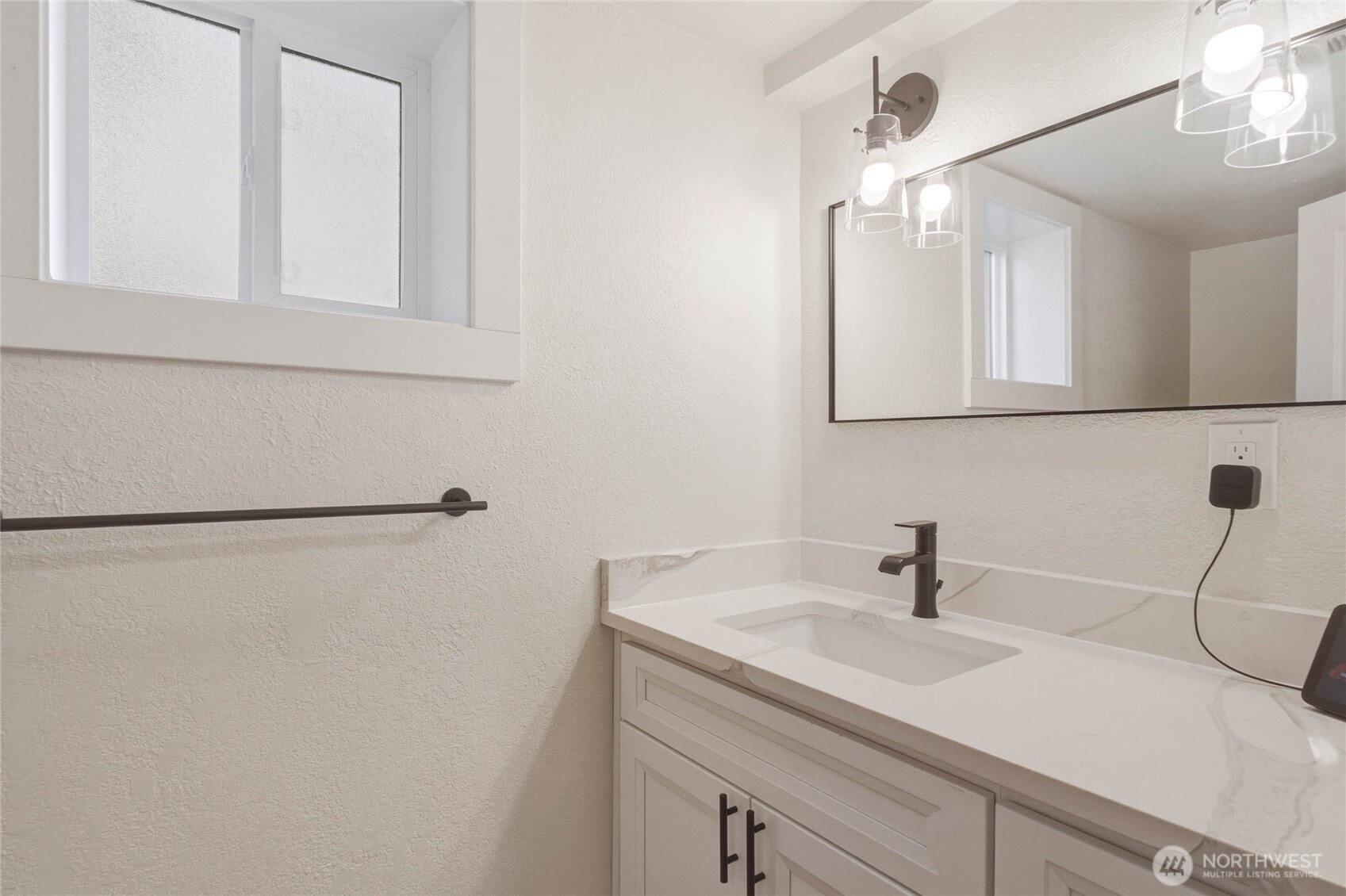 1202 S Hills Drive Property Photo 33