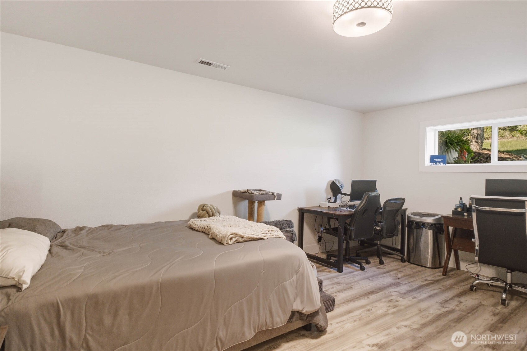 1202 S Hills Drive Property Photo 36