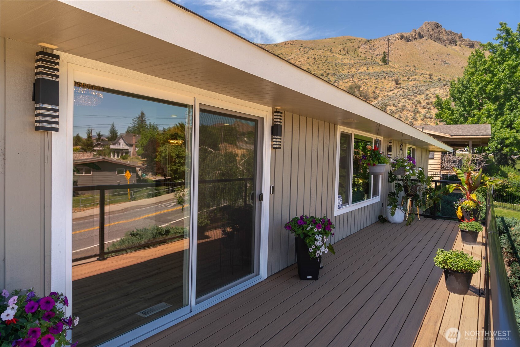 1202 S Hills Drive Property Photo 37