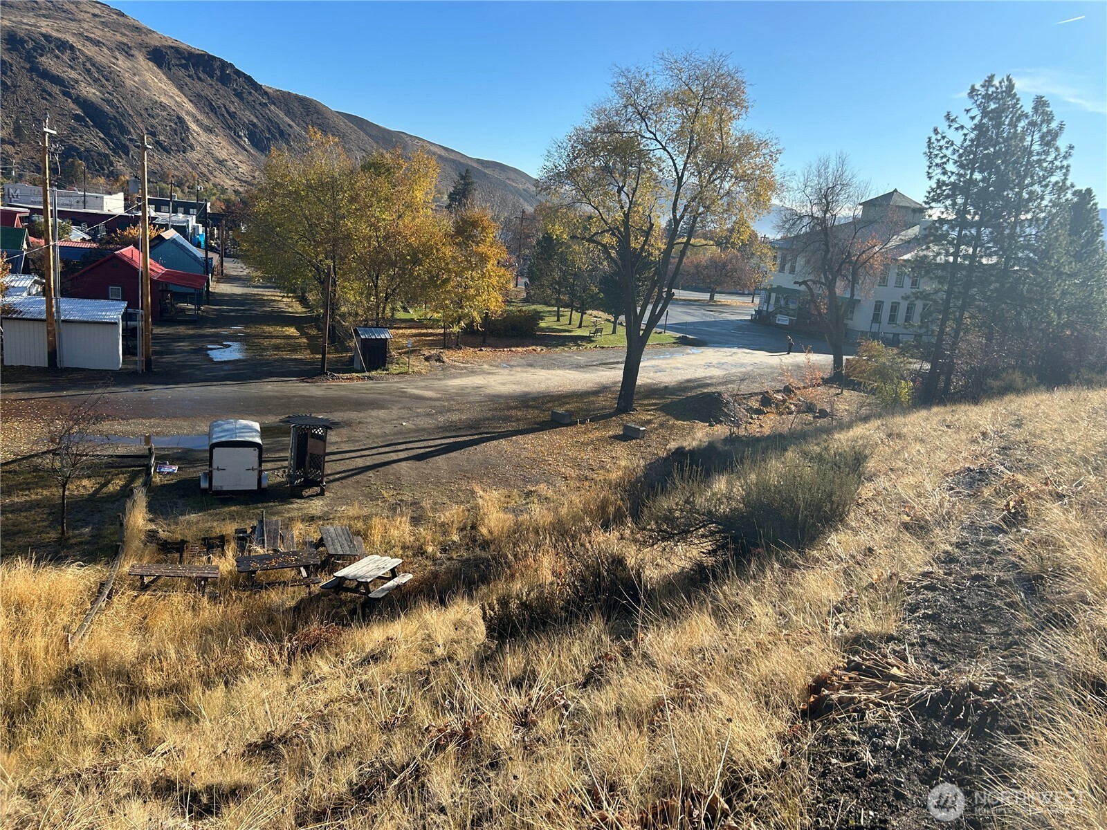 136 Johnson Street Property Photo 7