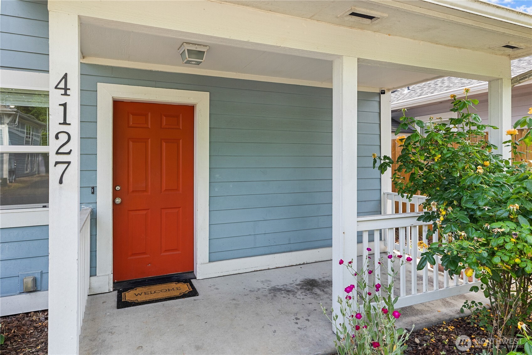 4127 E T Street Property Photo 2