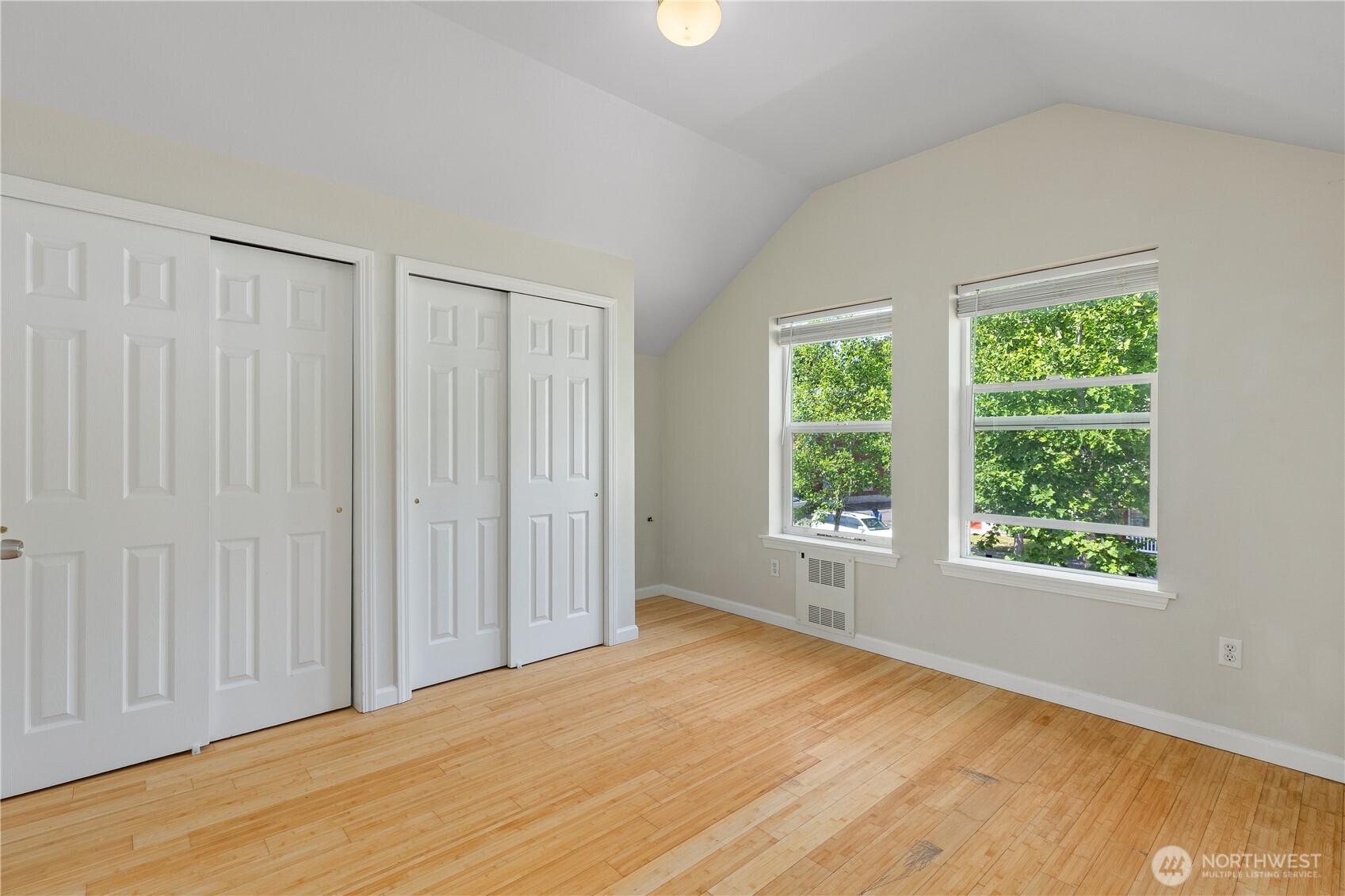 4127 E T Street Property Photo 17