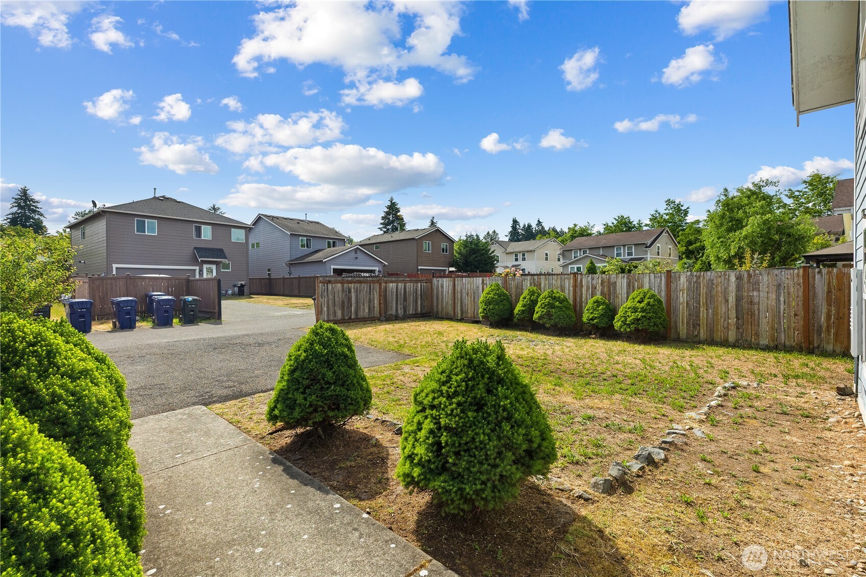 4127 E T Street Property Photo 23