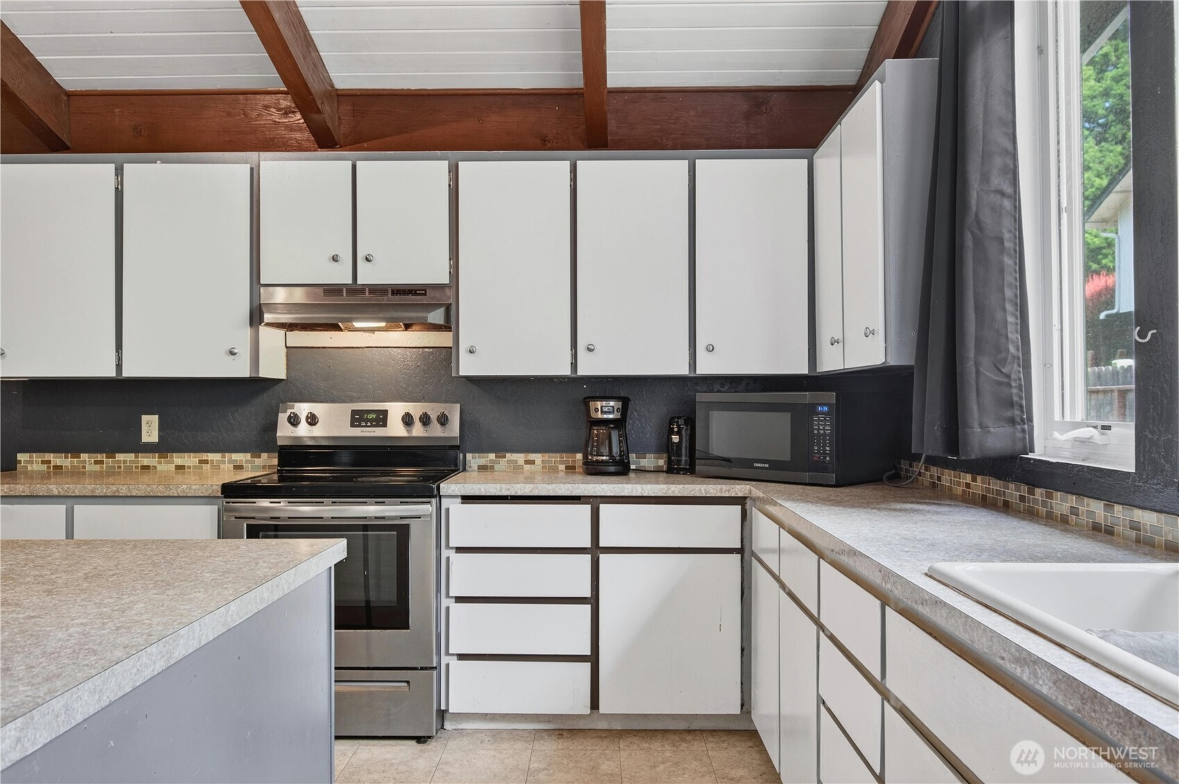 103 Pare Road Property Photo 14