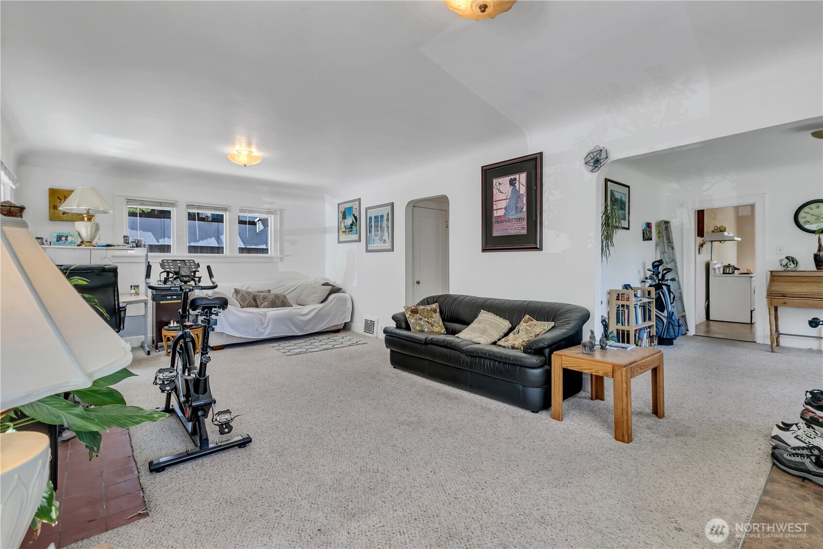 13025 Ambaum Boulevard A & B Property Photo 7