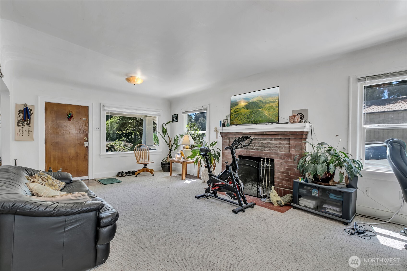 13025 Ambaum Boulevard A & B Property Photo 8