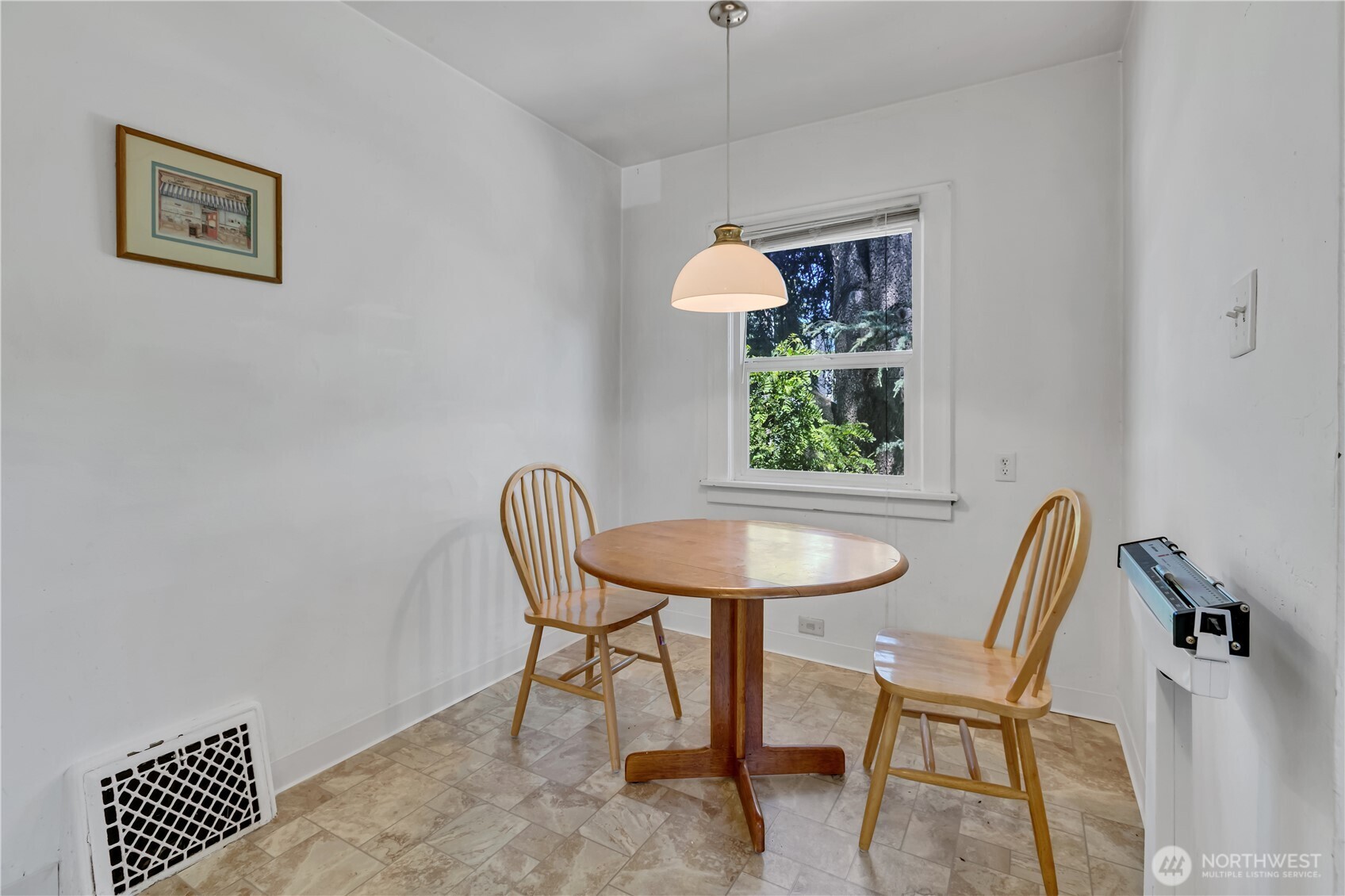 13025 Ambaum Boulevard A & B Property Photo 12