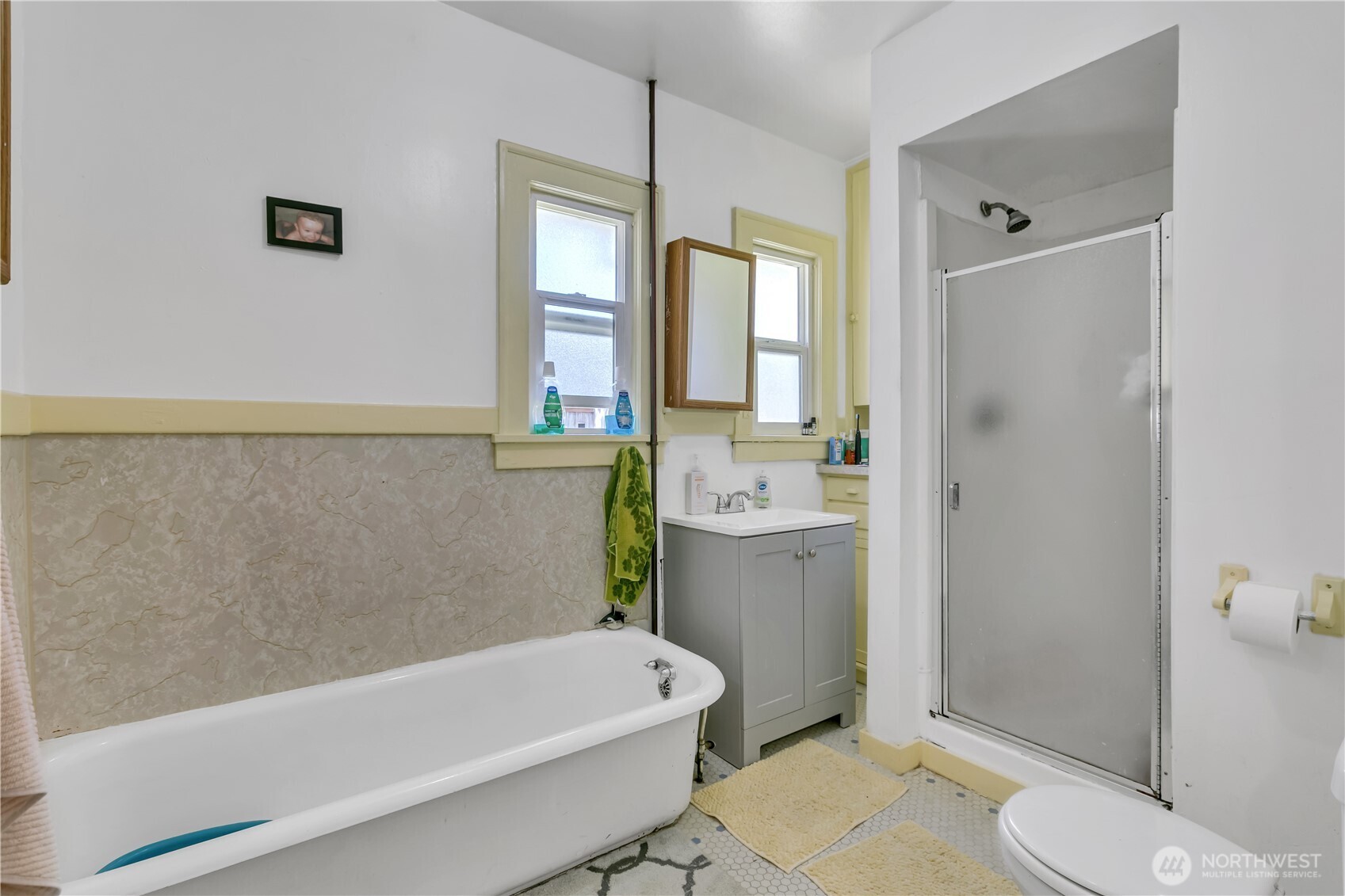 13025 Ambaum Boulevard A & B Property Photo 14