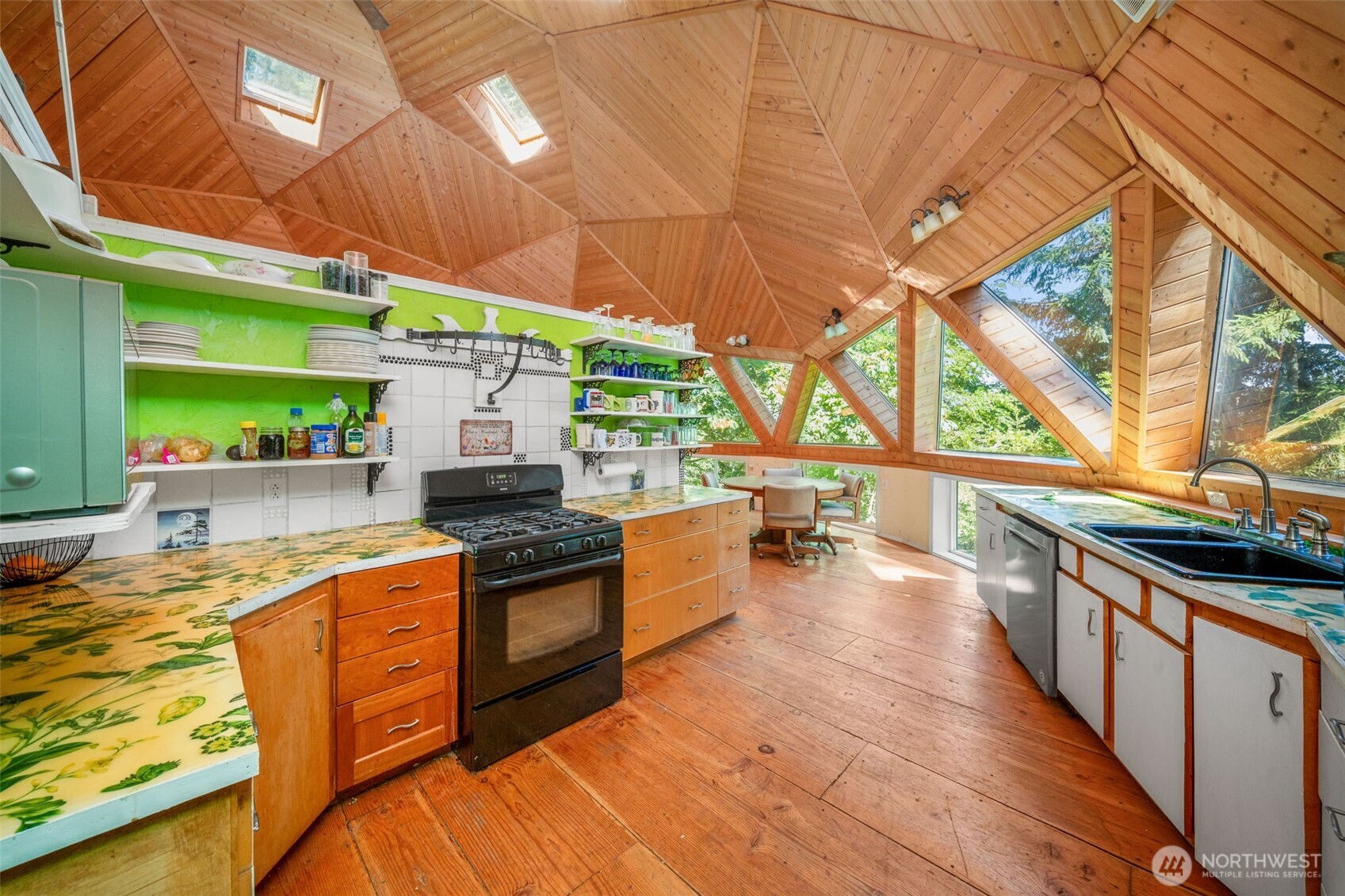 12 Se Oyster Beach Road Property Photo 7