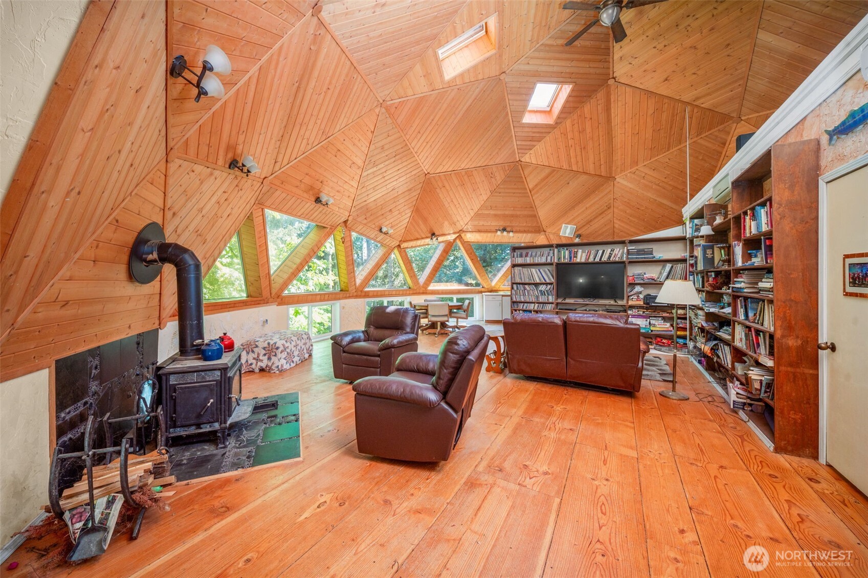 12 Se Oyster Beach Road Property Photo 9