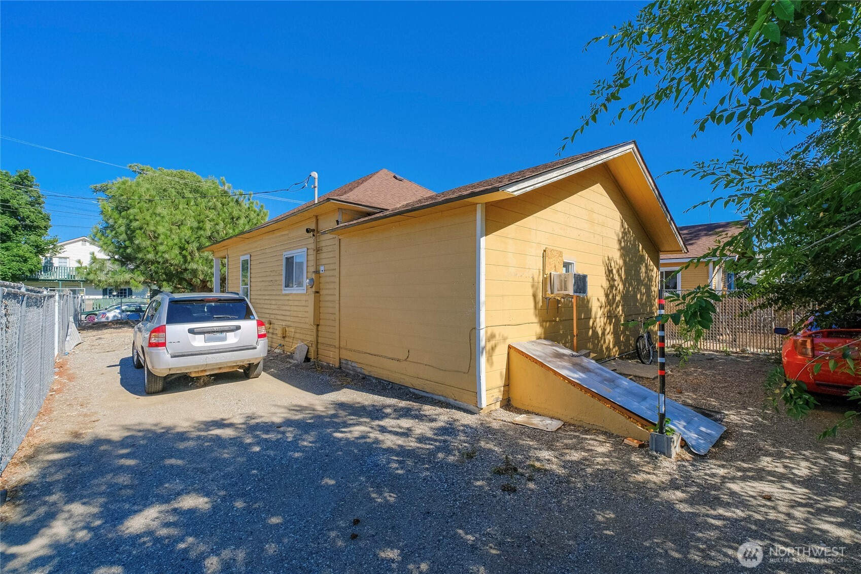 814 816 Cascade Street Property Photo 5