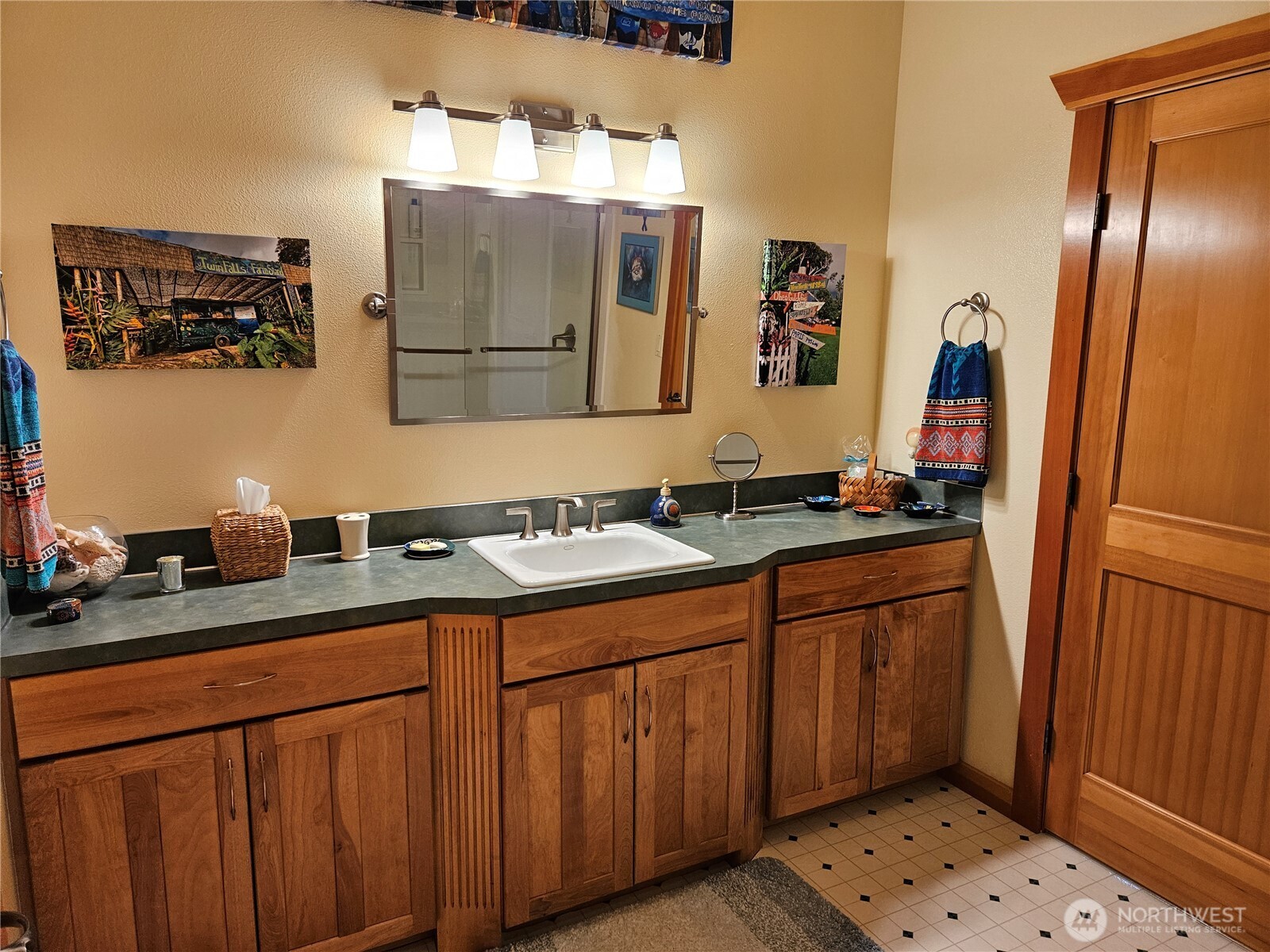 8102 E Perelli Lane Property Photo 32