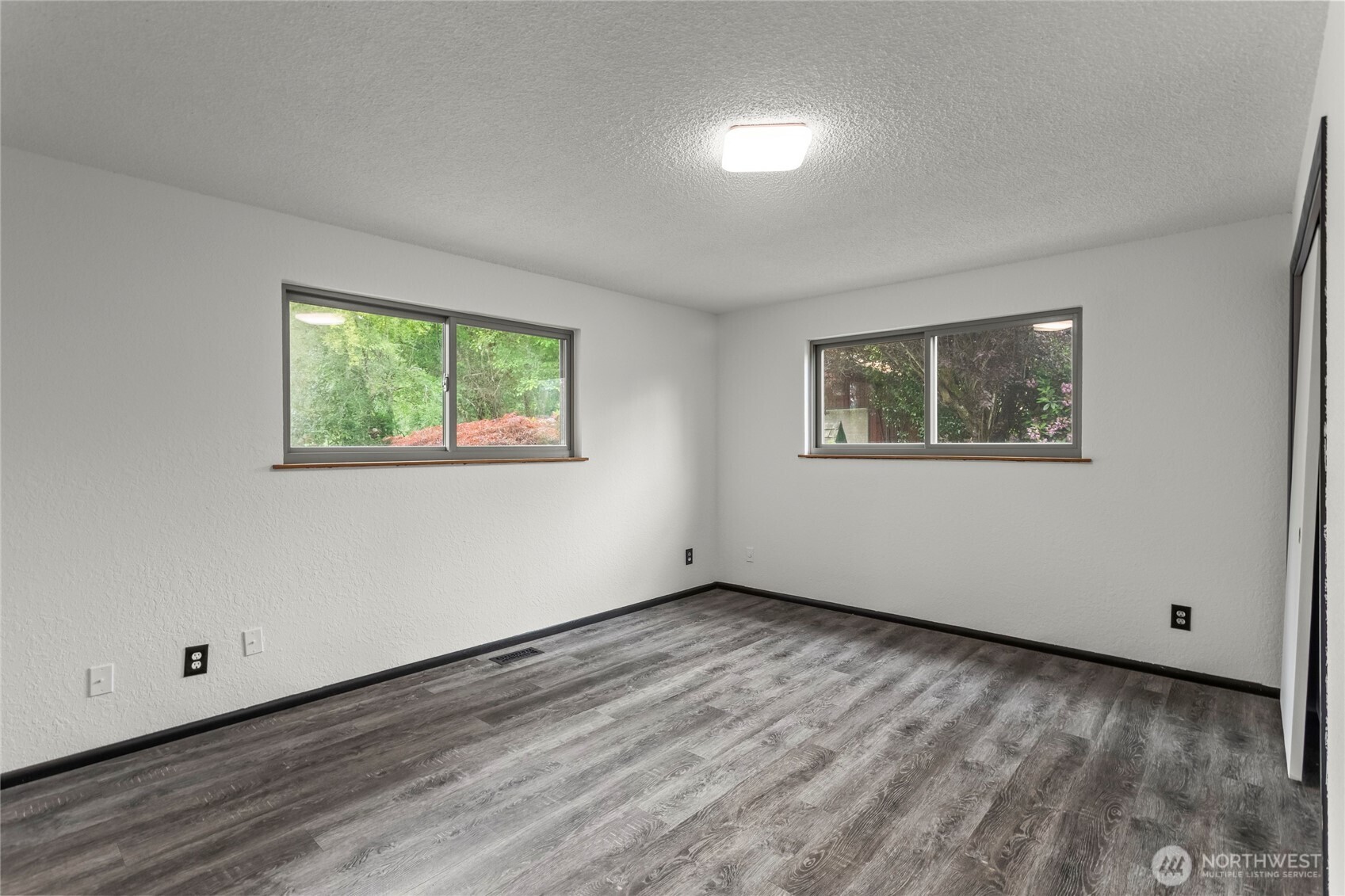 11818 193rd Avenue Property Photo 18