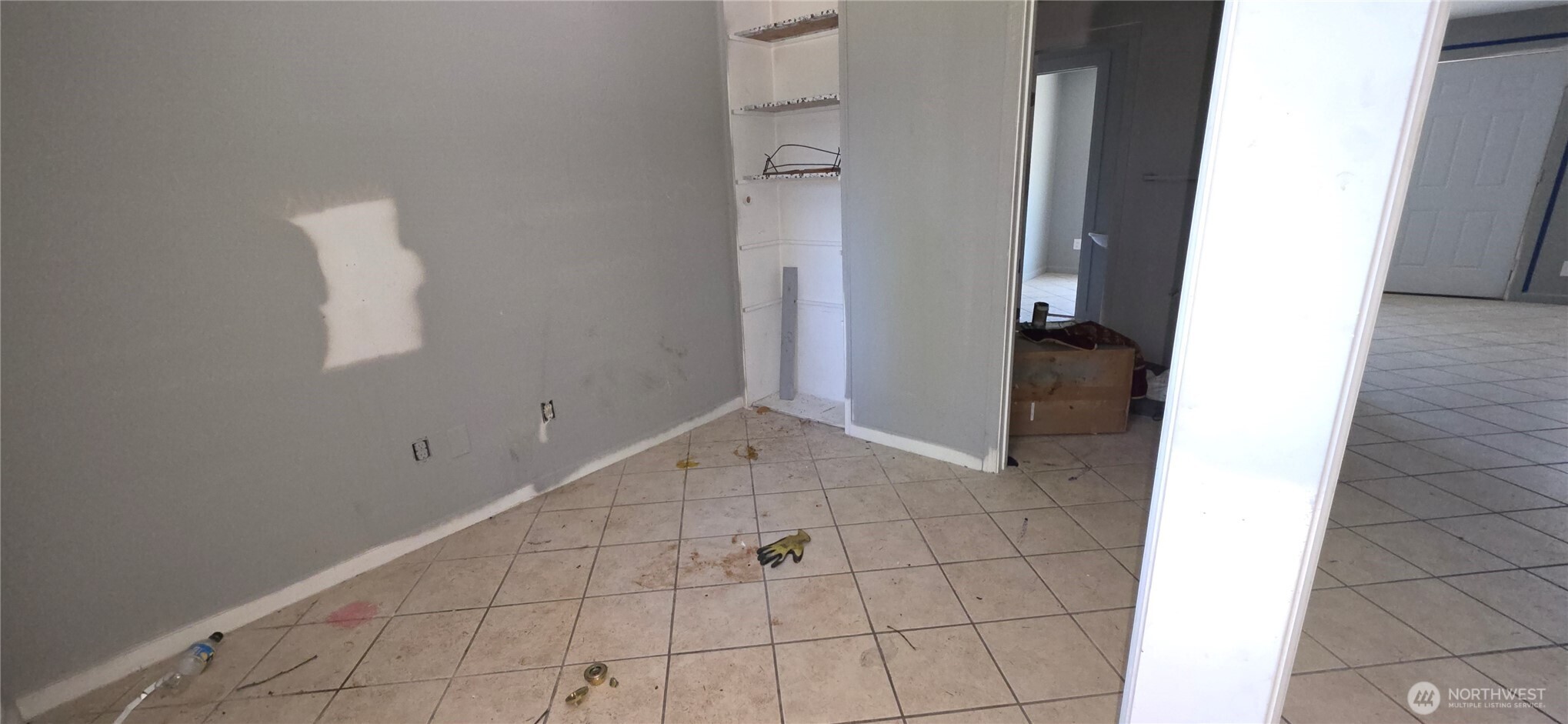 5105 Sw Solberg Dr A Property Photo 6