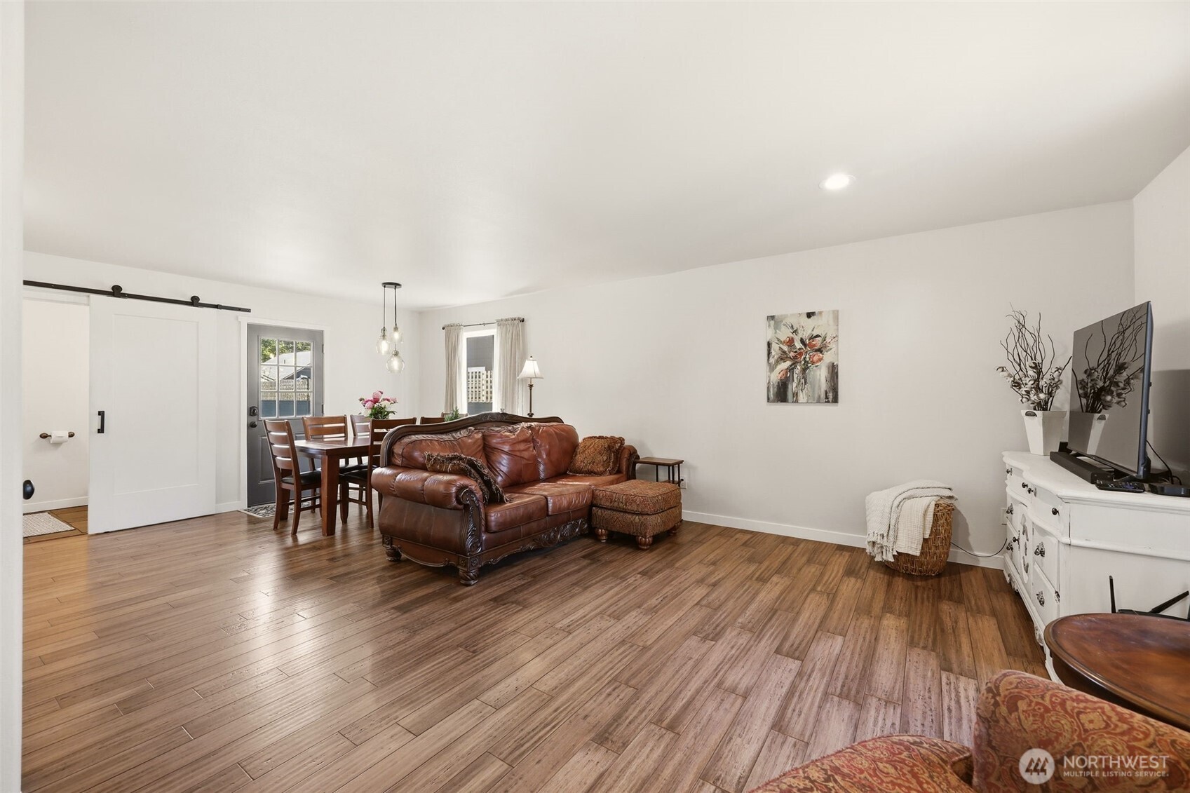 227 S Macleod Avenue Property Photo 7