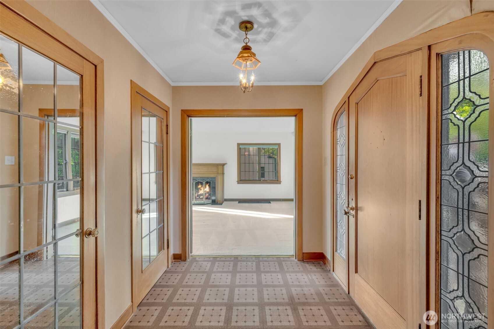 434 N Borough Road Property Photo 4