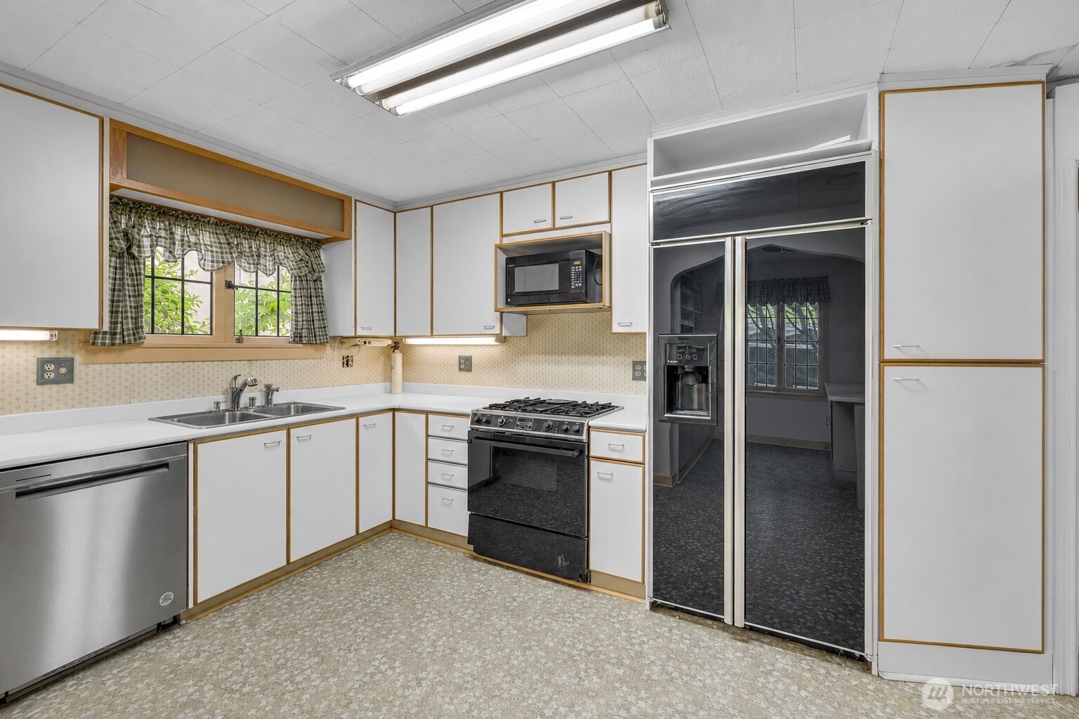 434 N Borough Road Property Photo 13
