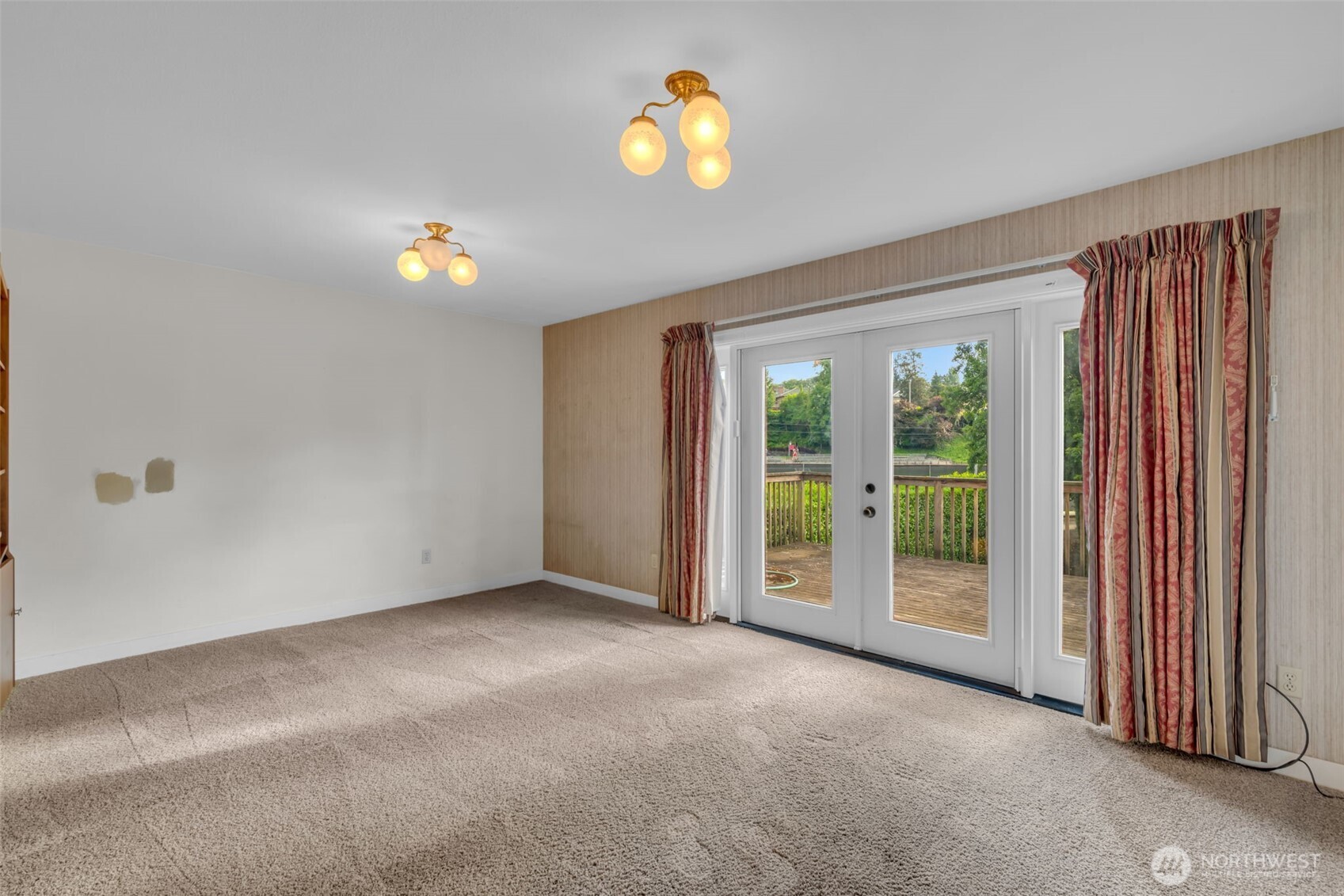 434 N Borough Road Property Photo 15