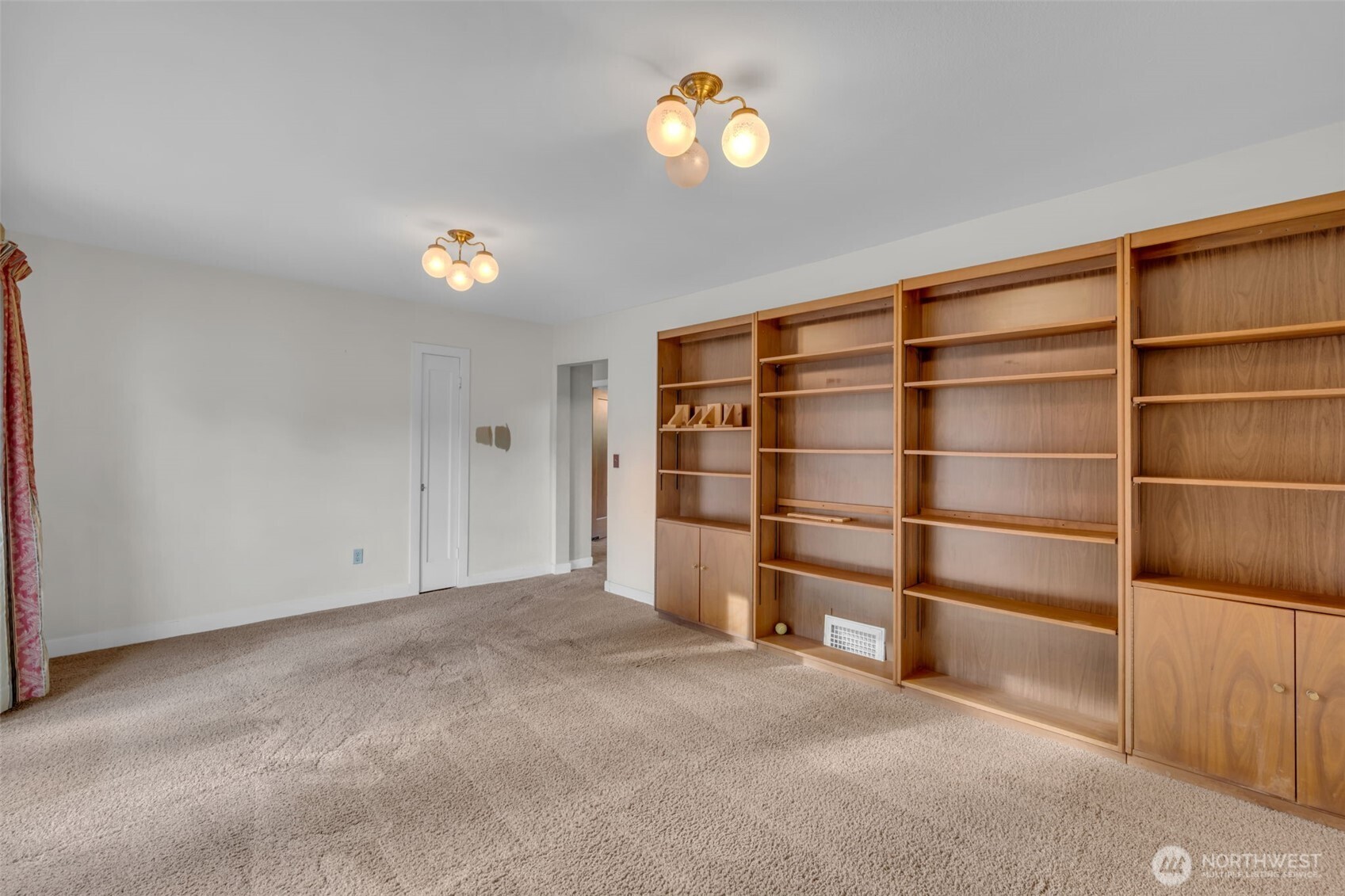 434 N Borough Road Property Photo 16