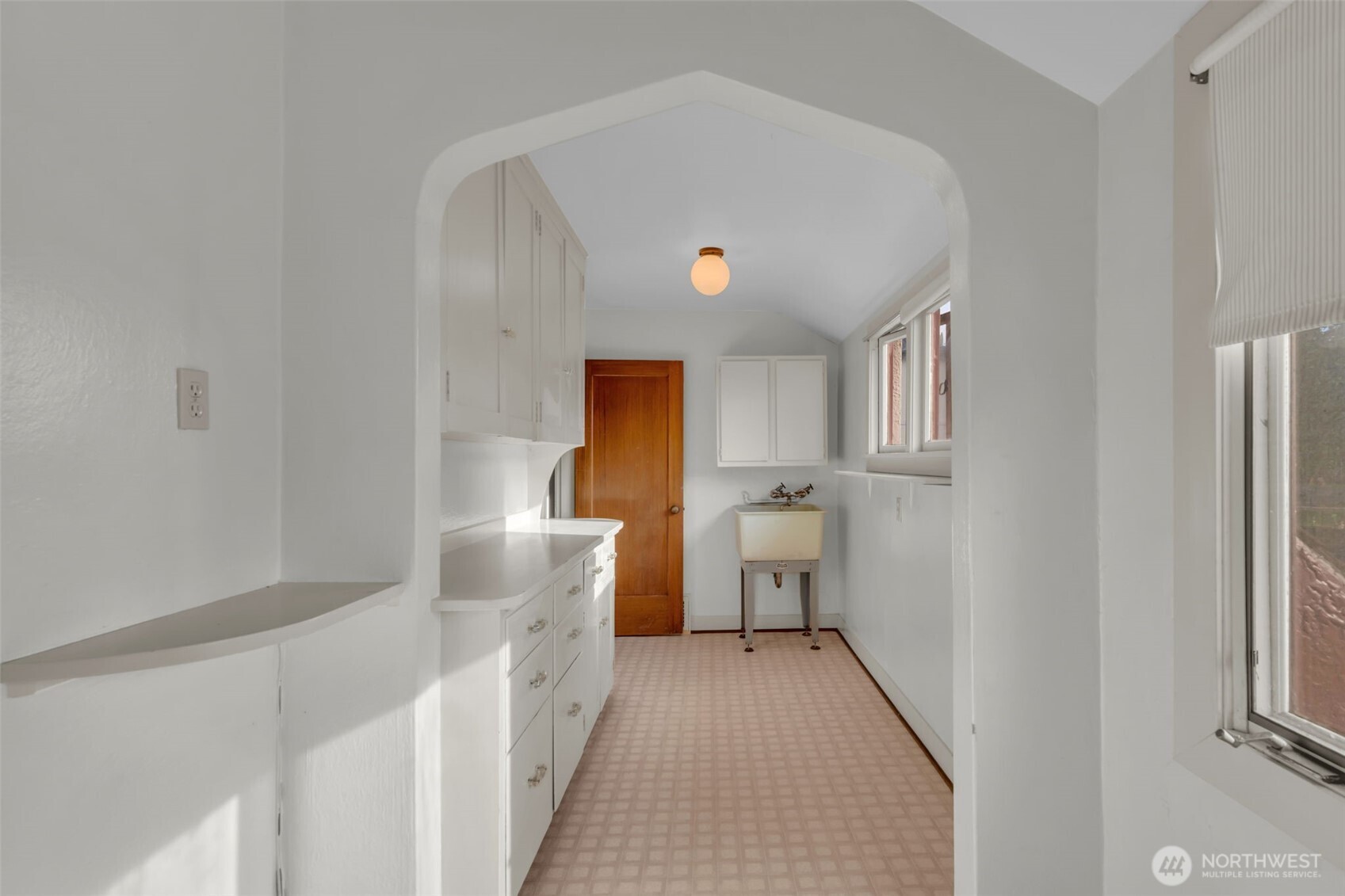 434 N Borough Road Property Photo 18