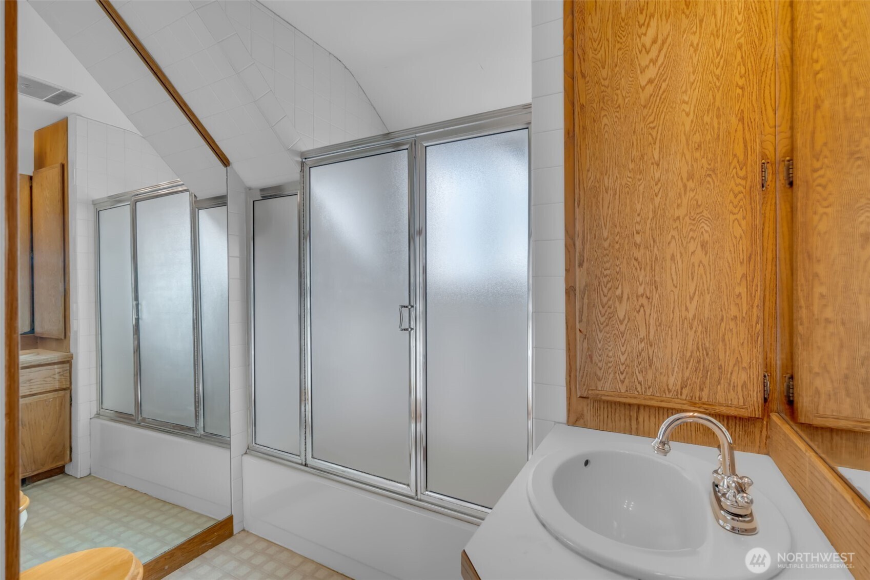434 N Borough Road Property Photo 19