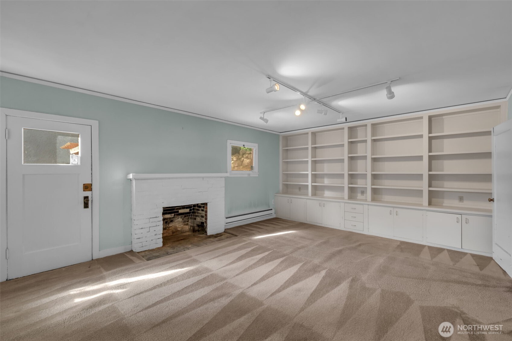 434 N Borough Road Property Photo 29