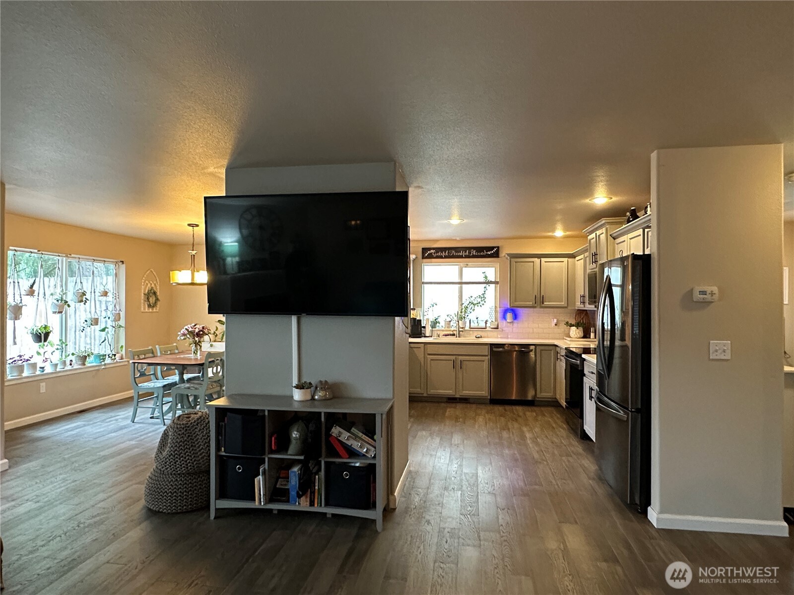 4249 17th Way Property Photo 8