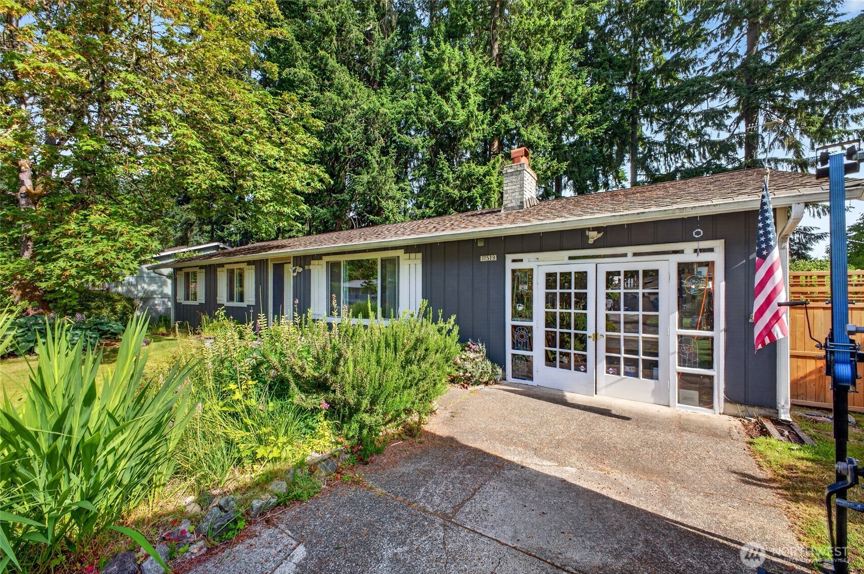 11513 108th Street Property Photo 2